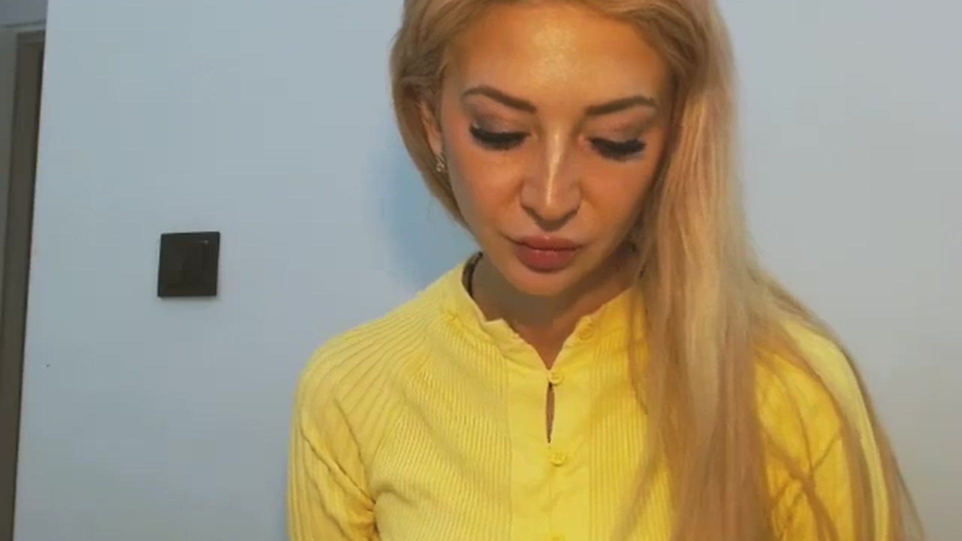 Gallery image thumbnail from Magic__Eyes__'s myfreecams stream on, 01/25/2026, 11:59 image 20 of 20