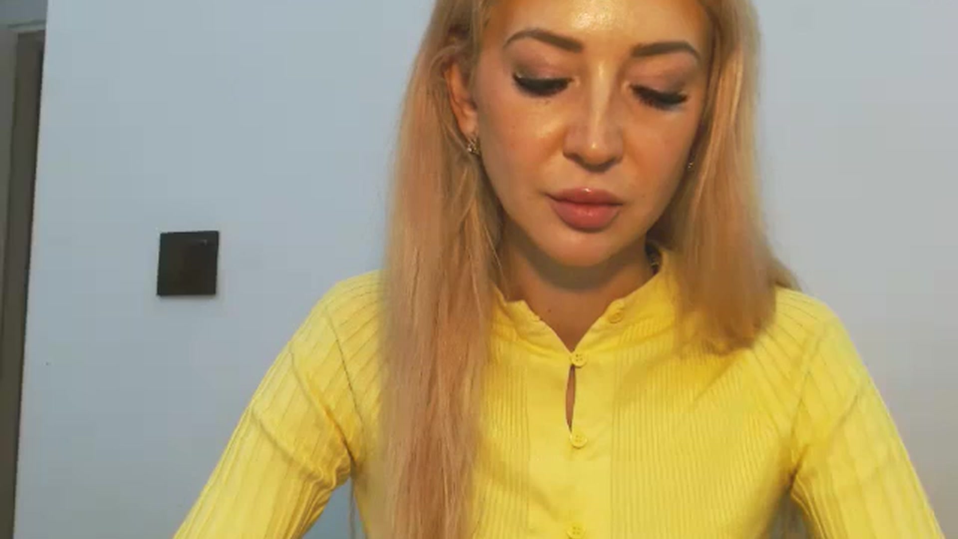 Gallery image thumbnail from Magic__Eyes__'s myfreecams stream on, 01/25/2026, 11:59 image 3 of 20