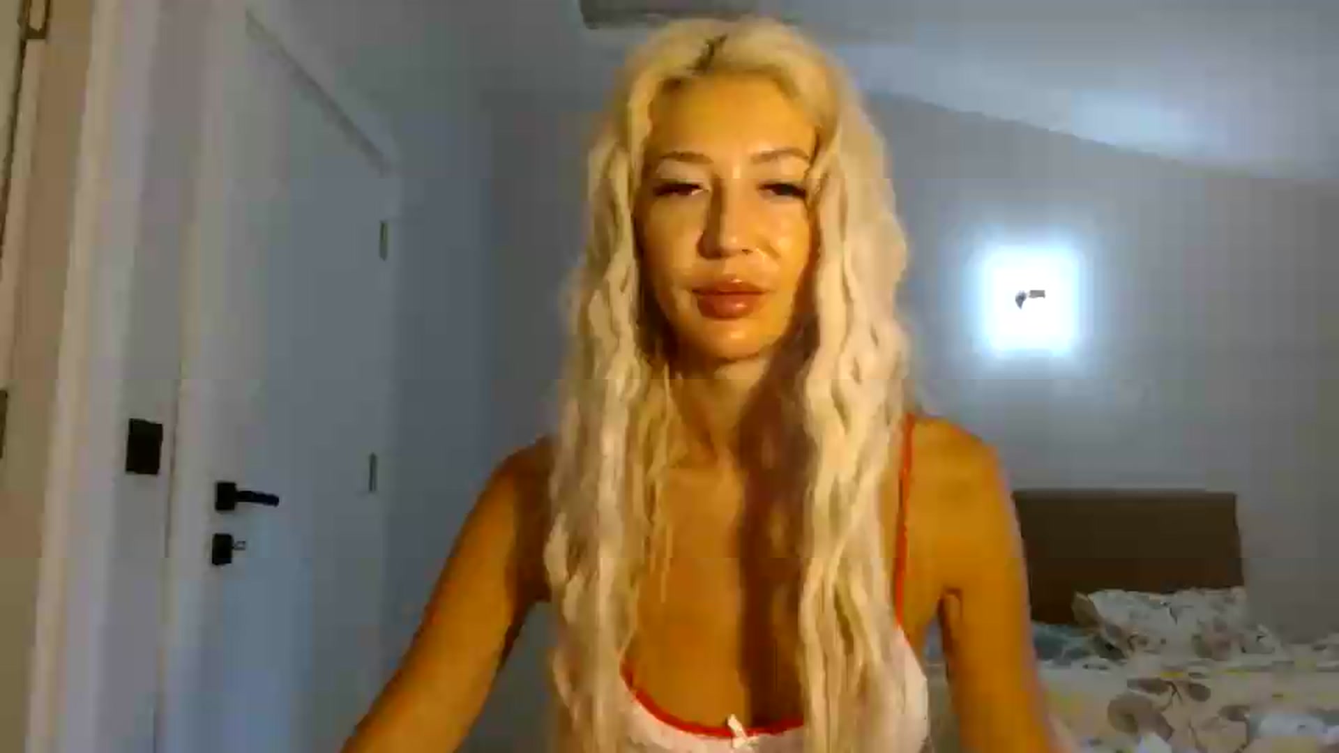 Gallery image thumbnail from Magic__Eyes__'s myfreecams stream on, 08/26/2026, 05:16 image 19 of 20
