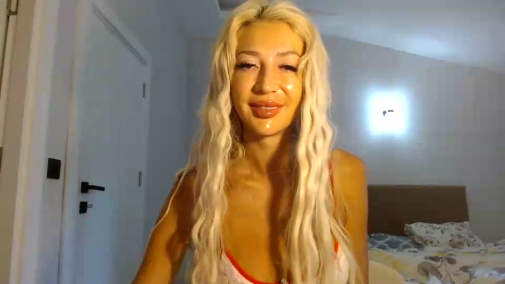 Gallery image thumbnail from Magic__Eyes__'s myfreecams stream on, 08/26/2026, 05:16 image 15 of 20