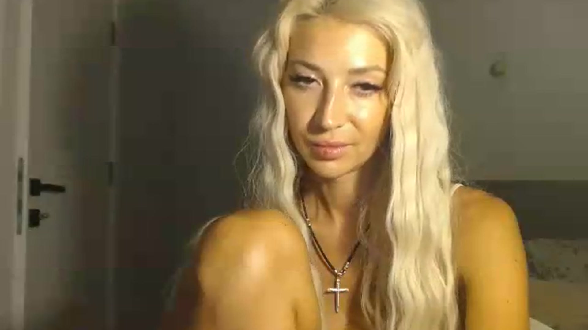 Gallery image thumbnail from Magic__Eyes__'s myfreecams stream on, 08/26/2026, 18:06 image 10 of 20