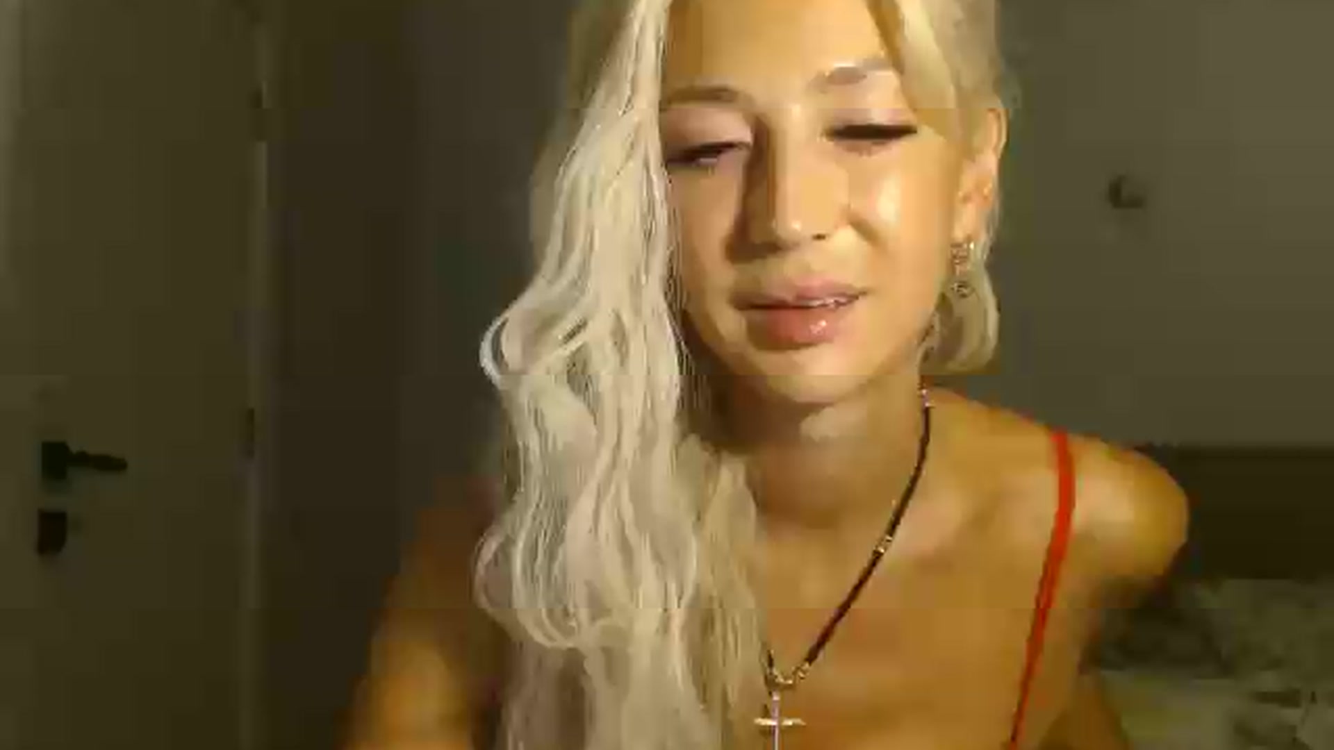 Gallery image thumbnail from Magic__Eyes__'s myfreecams stream on, 08/26/2026, 20:32 image 16 of 20
