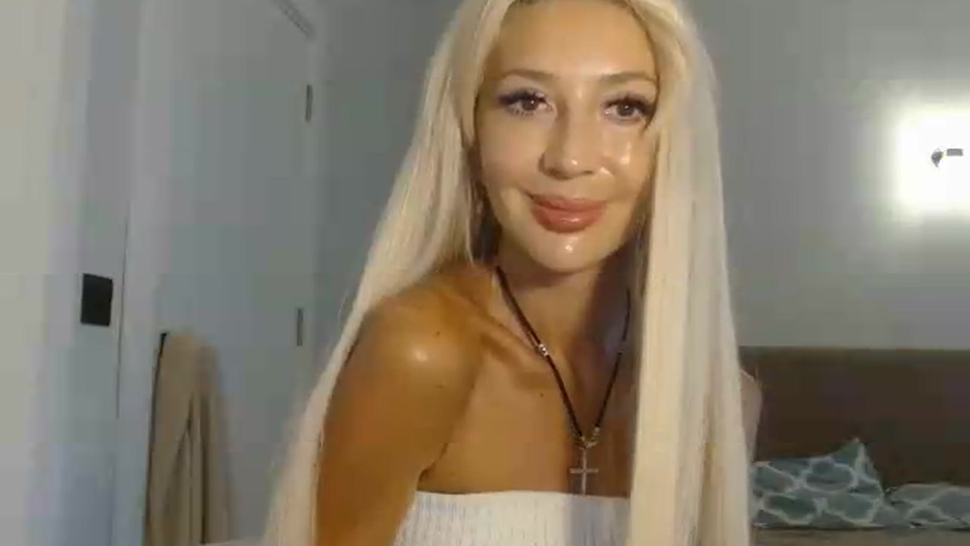 Gallery image thumbnail from Magic__Eyes__'s myfreecams stream on, 08/31/2026, 11:08 image 13 of 20