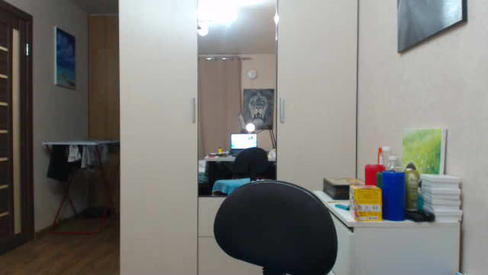 Gallery image thumbnail from Magic__girl's myfreecams stream on, 05/01/2023, 14:38 image 12 of 20