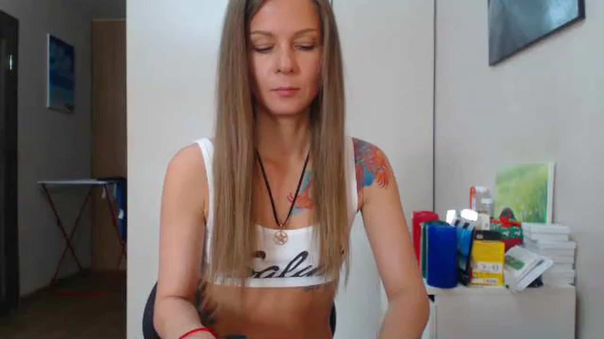 Gallery image thumbnail from Magic__girl's myfreecams stream on, 05/24/2023, 12:32 image 14 of 20