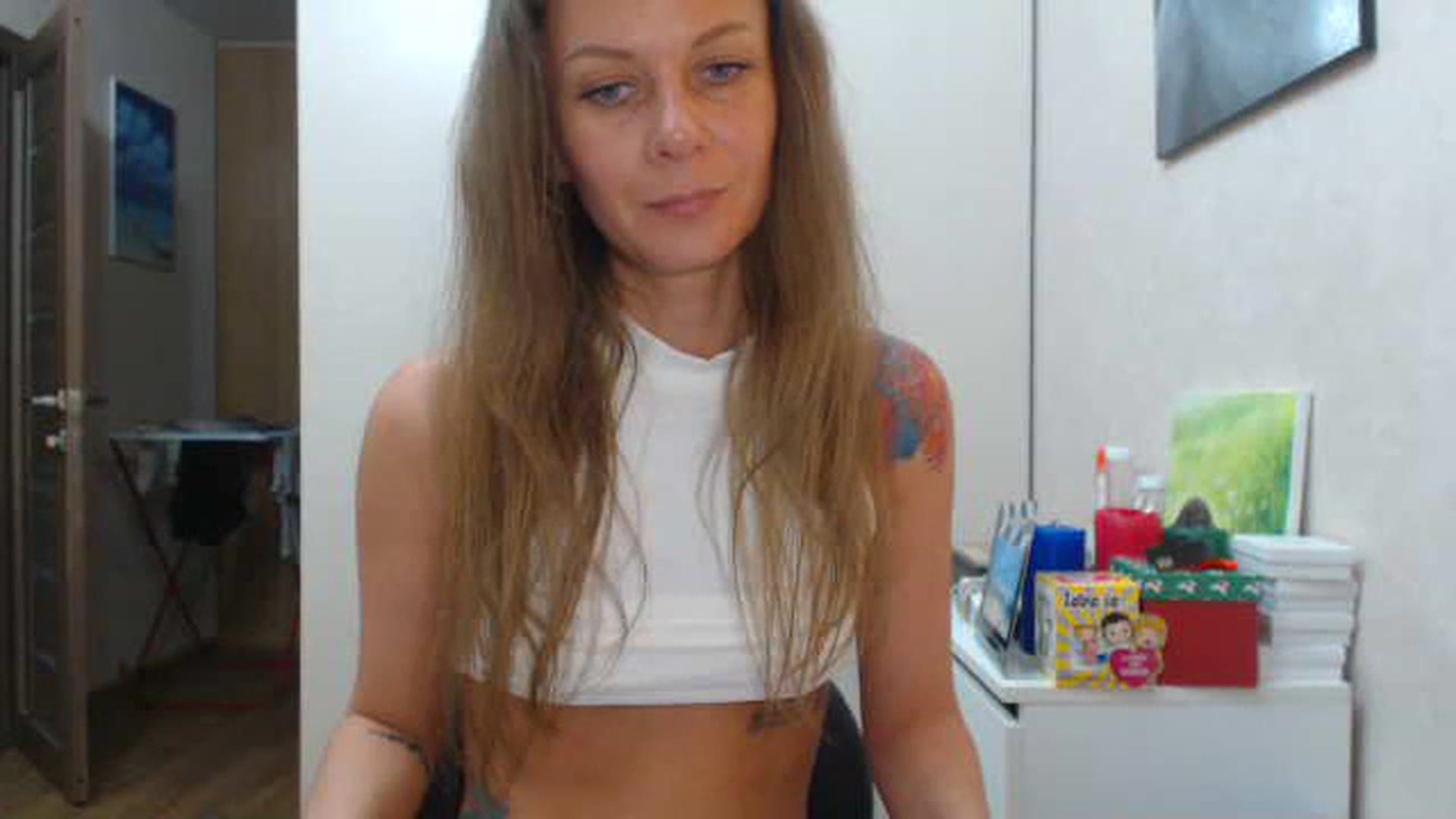 Gallery image thumbnail from Magic__girl's myfreecams stream on, 06/10/2023, 16:54 image 12 of 20