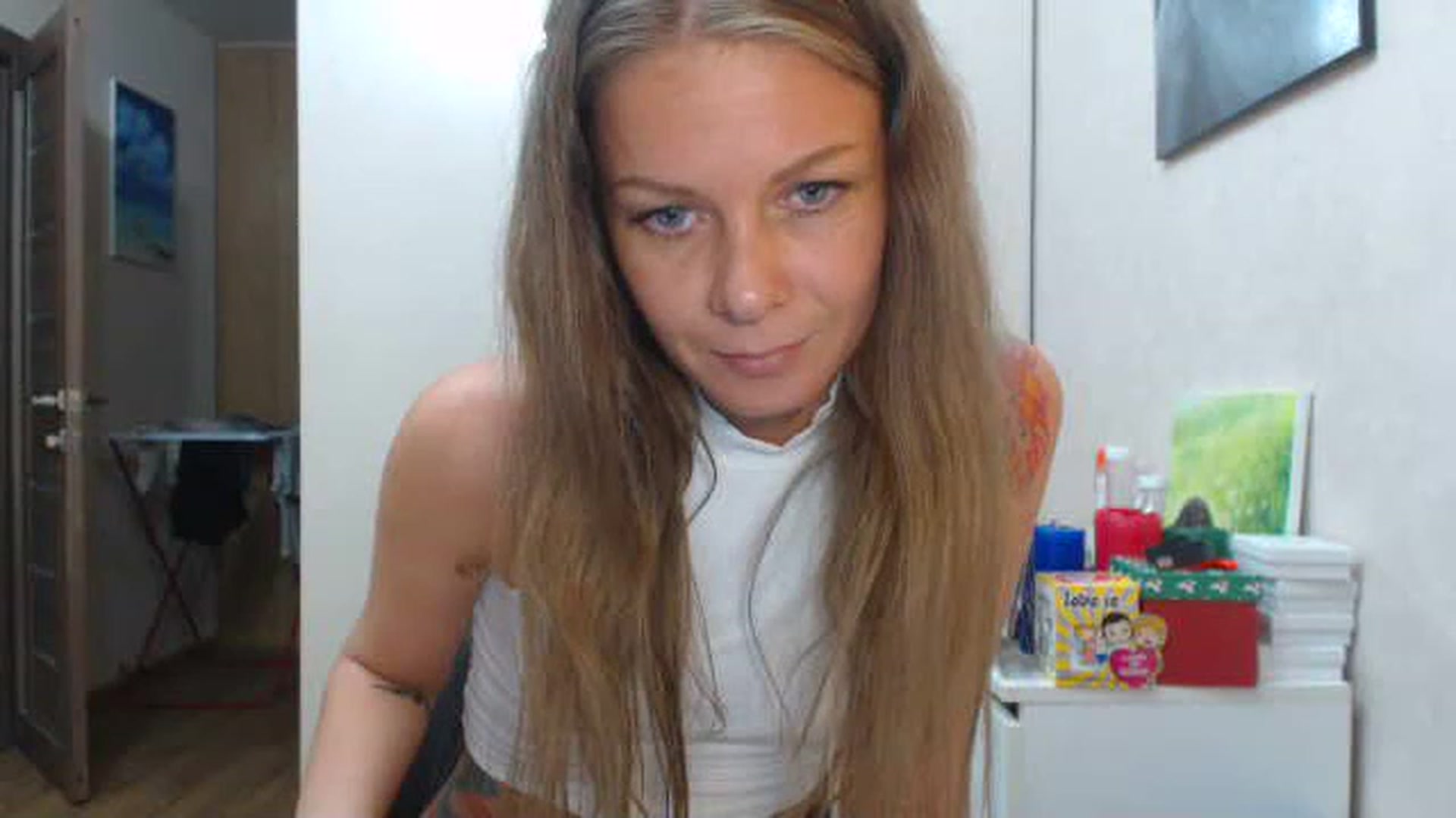 Gallery image thumbnail from Magic__girl's myfreecams stream on, 06/10/2023, 16:54 image 3 of 20