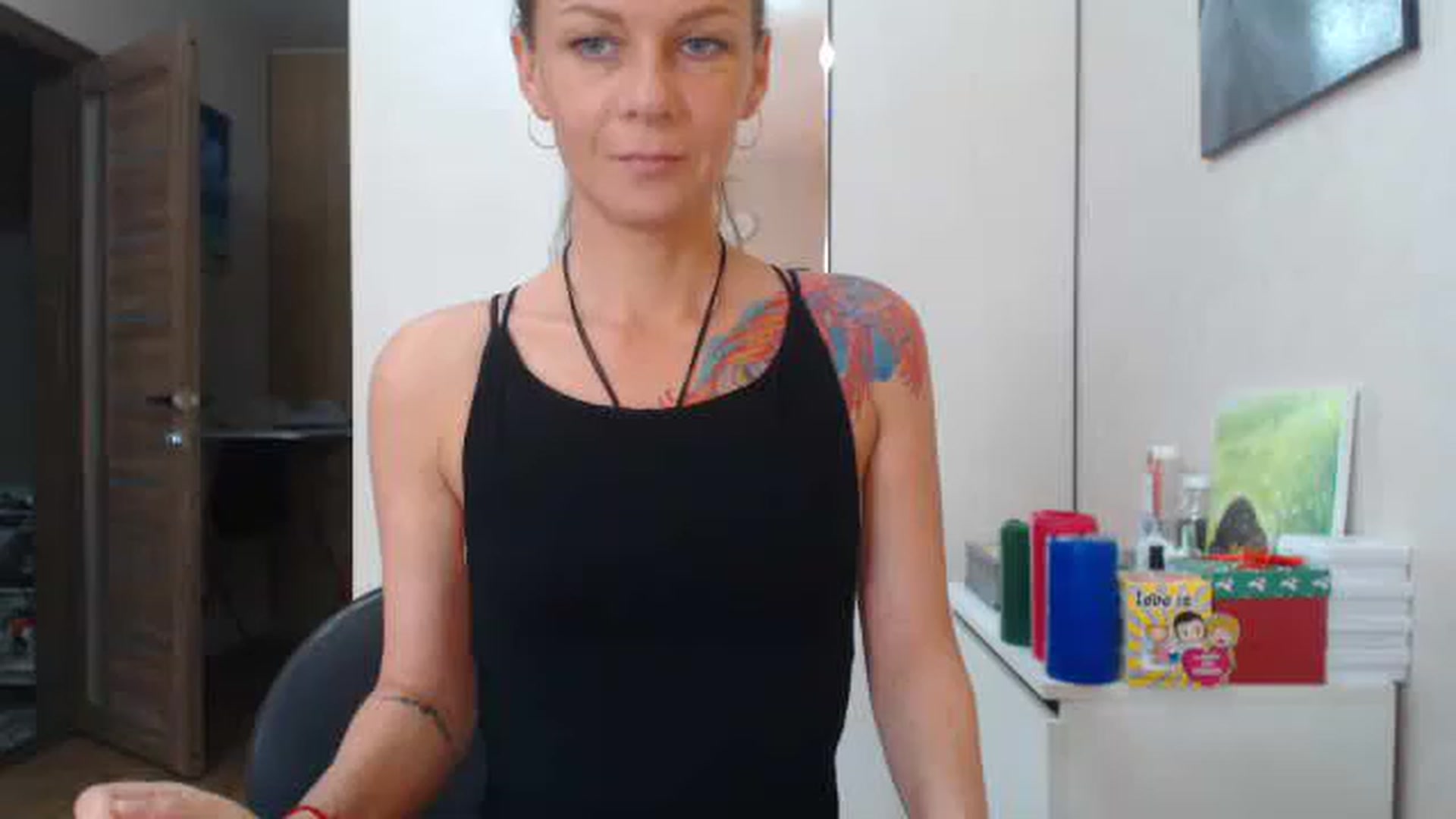 Gallery image thumbnail from Magic__girl's myfreecams stream on, 06/12/2023, 09:03 image 12 of 20