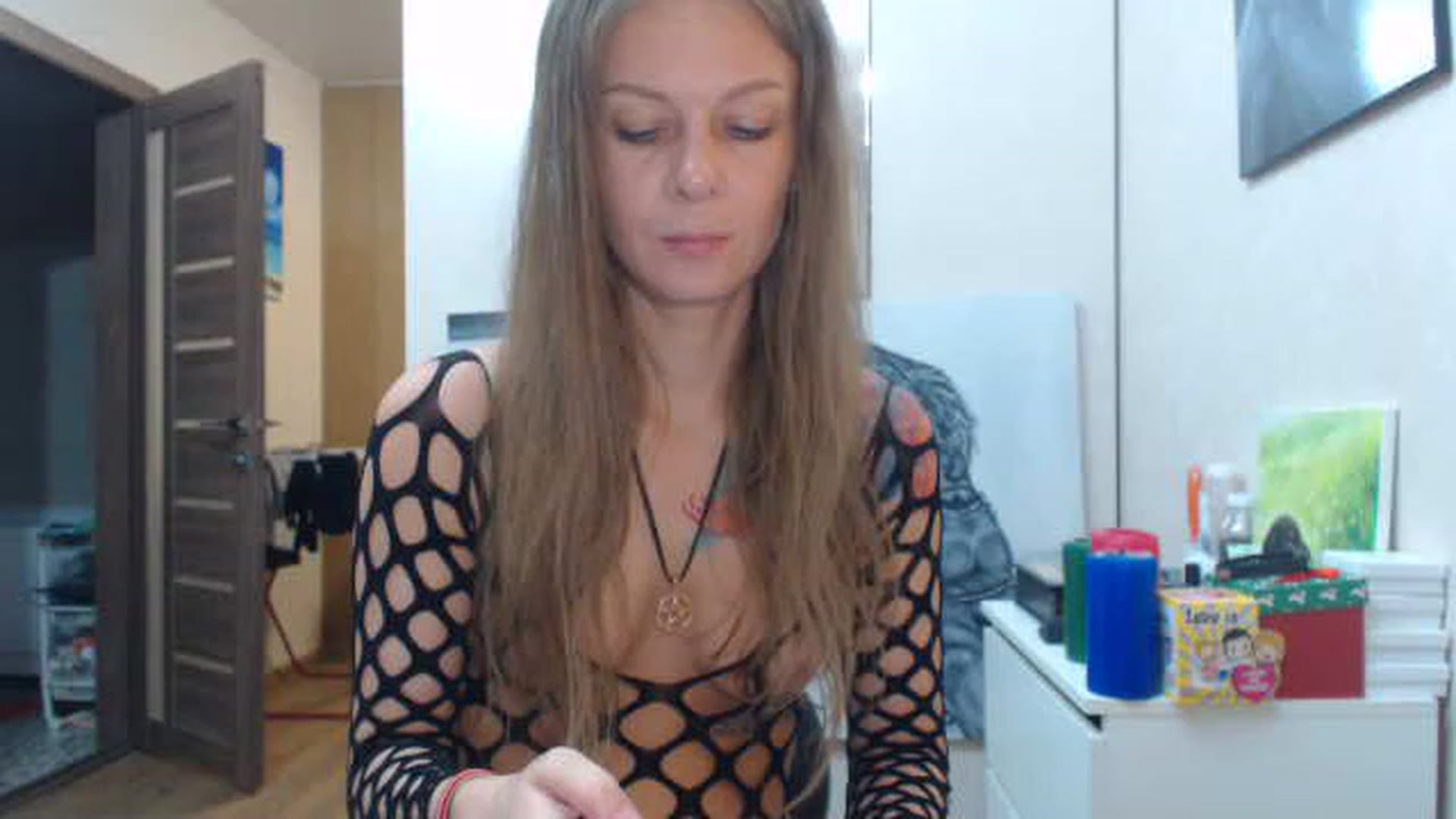 Gallery image thumbnail from Magic__girl's myfreecams stream on, 06/19/2023, 15:40 image 13 of 20