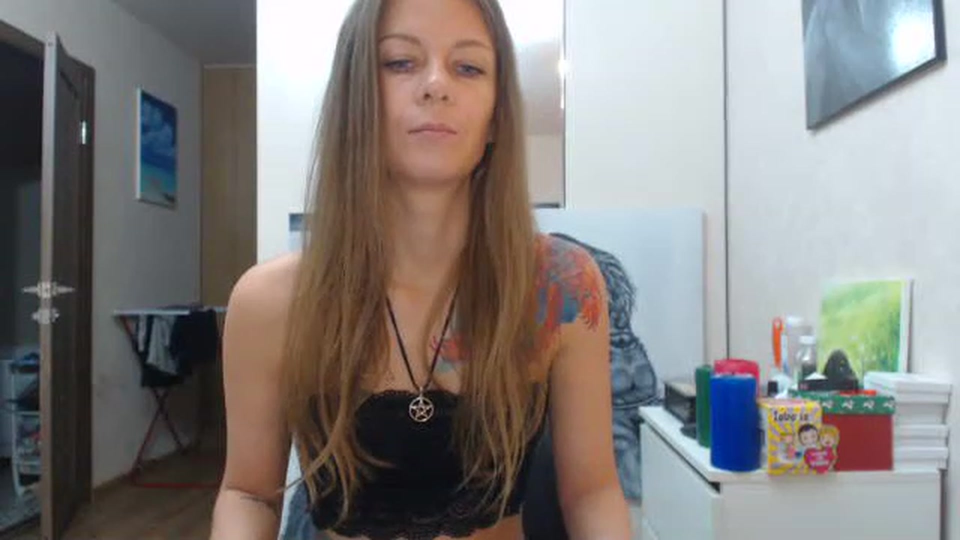 Gallery image thumbnail from Magic__girl's myfreecams stream on, 06/21/2023, 07:31 image 11 of 20