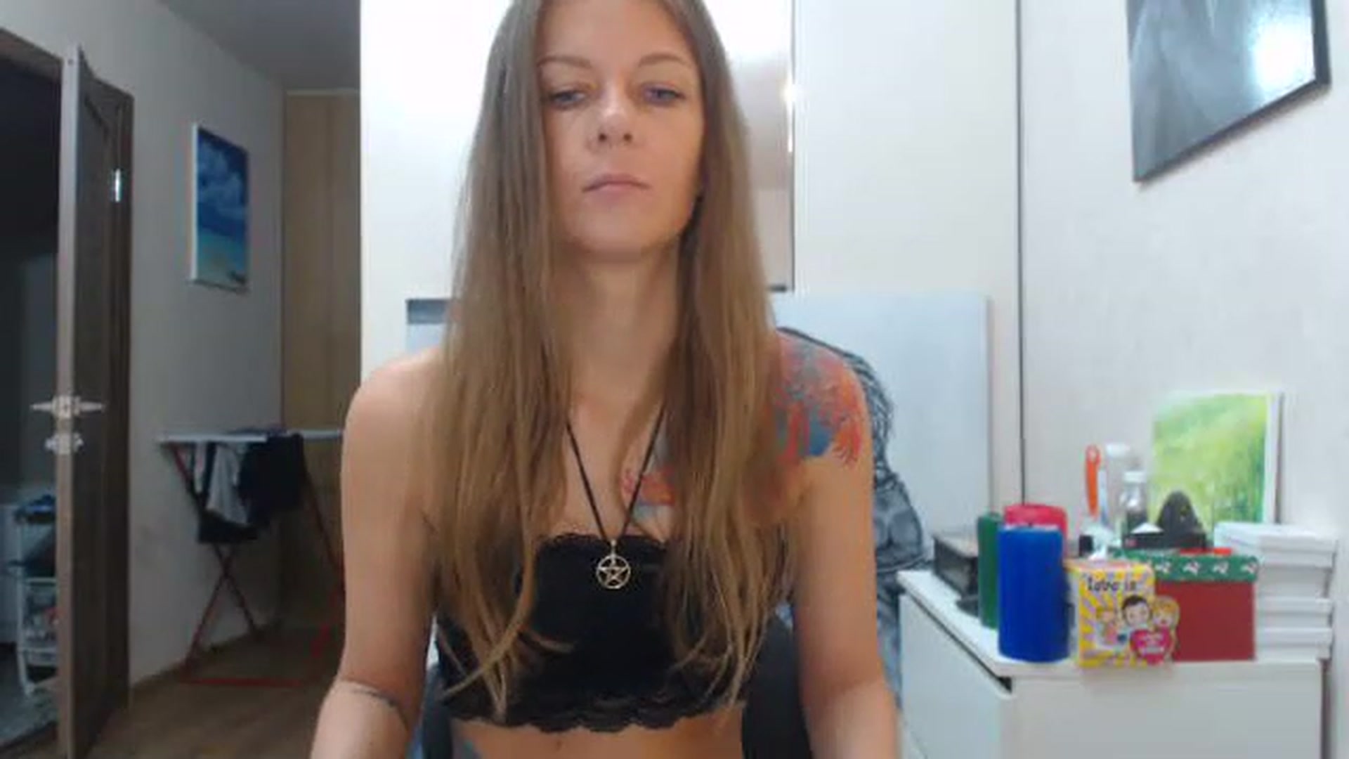 Gallery image thumbnail from Magic__girl's myfreecams stream on, 06/21/2023, 07:31 image 14 of 20