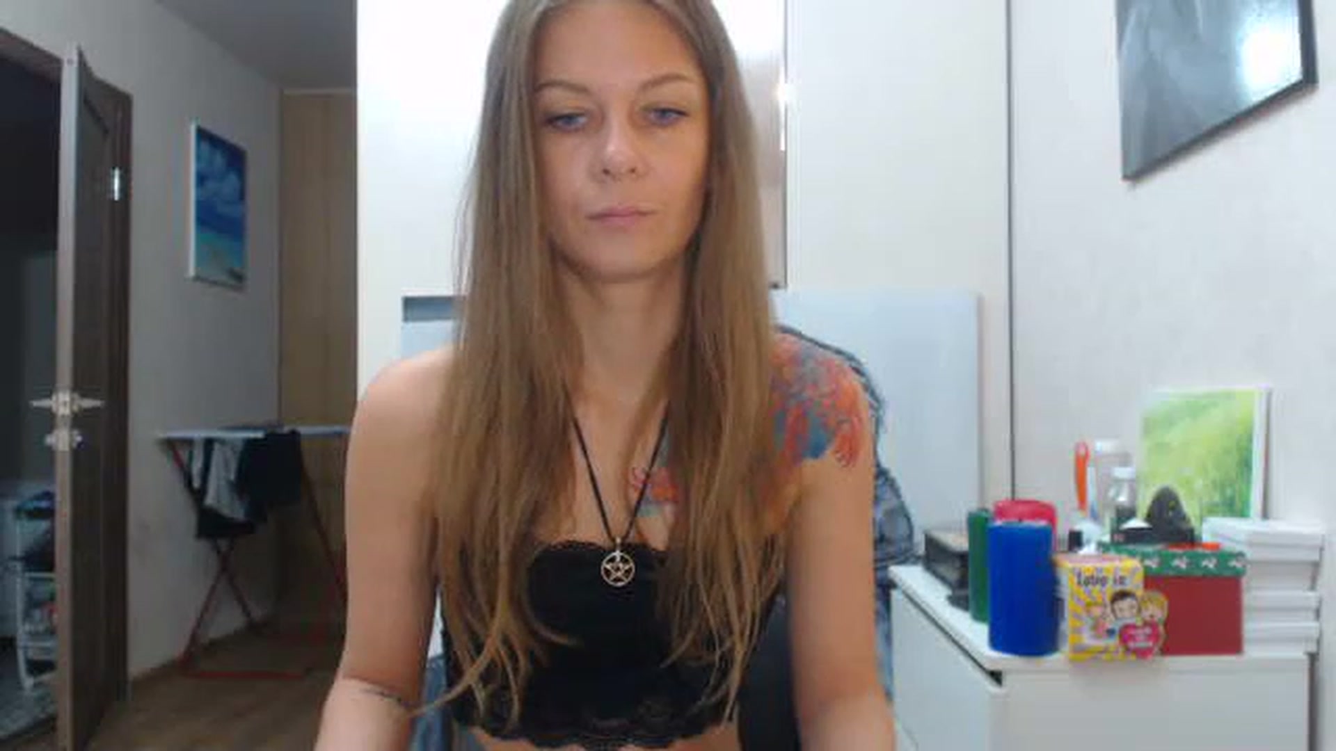 Gallery image thumbnail from Magic__girl's myfreecams stream on, 06/21/2023, 07:31 image 12 of 20
