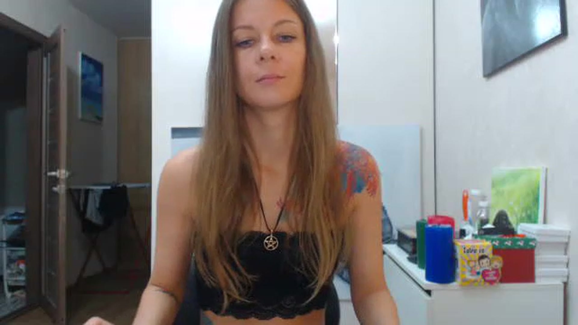 Gallery image thumbnail from Magic__girl's myfreecams stream on, 06/21/2023, 07:31 image 2 of 20