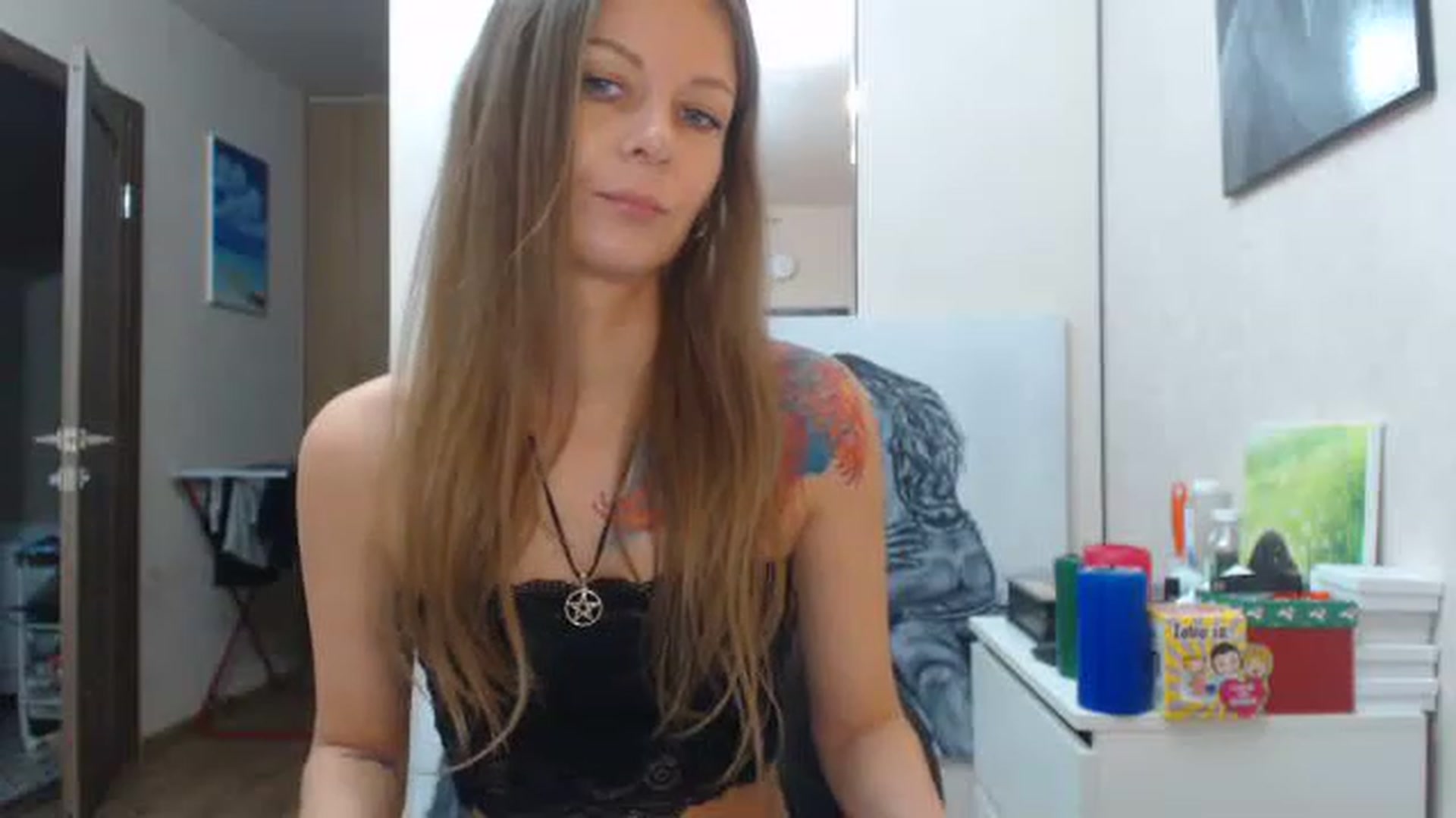 Gallery image thumbnail from Magic__girl's myfreecams stream on, 06/21/2023, 07:31 image 9 of 20
