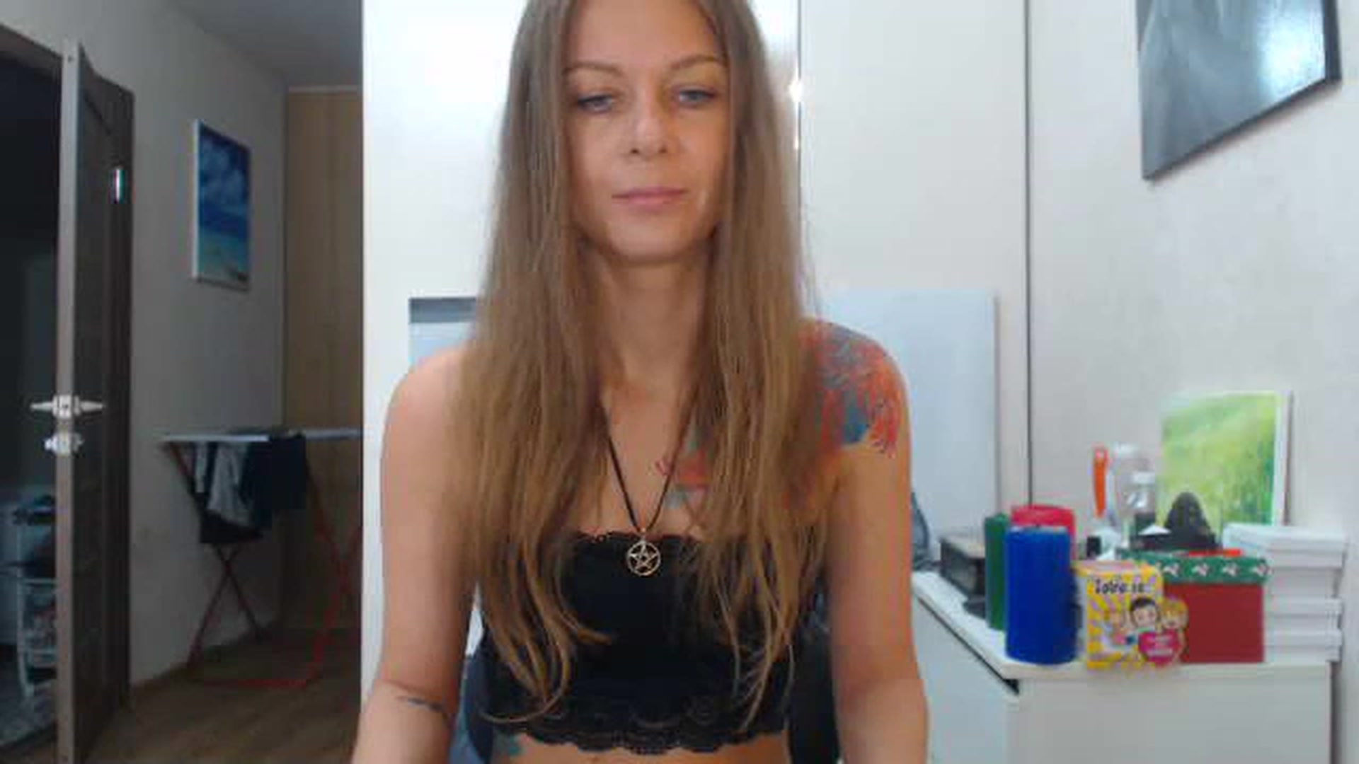 Gallery image thumbnail from Magic__girl's myfreecams stream on, 06/21/2023, 07:46 image 11 of 20