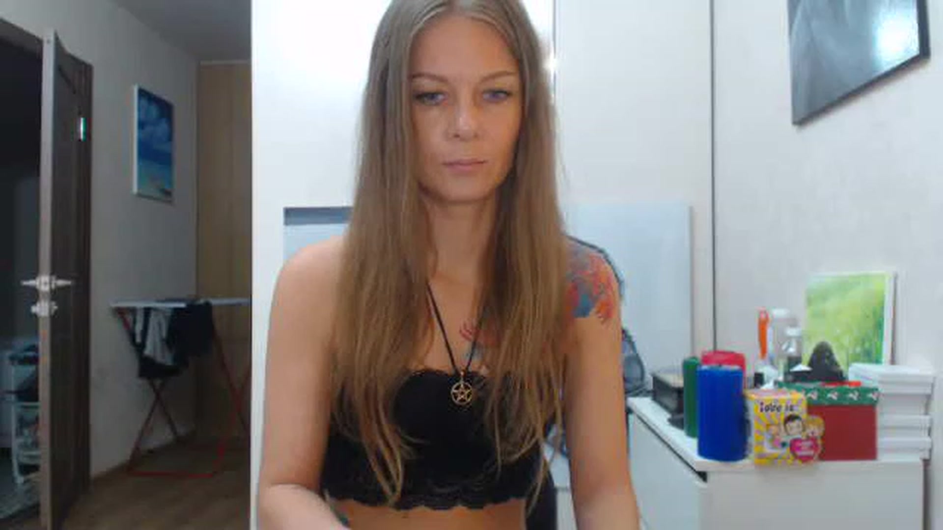 Gallery image thumbnail from Magic__girl's myfreecams stream on, 06/21/2023, 07:46 image 3 of 20