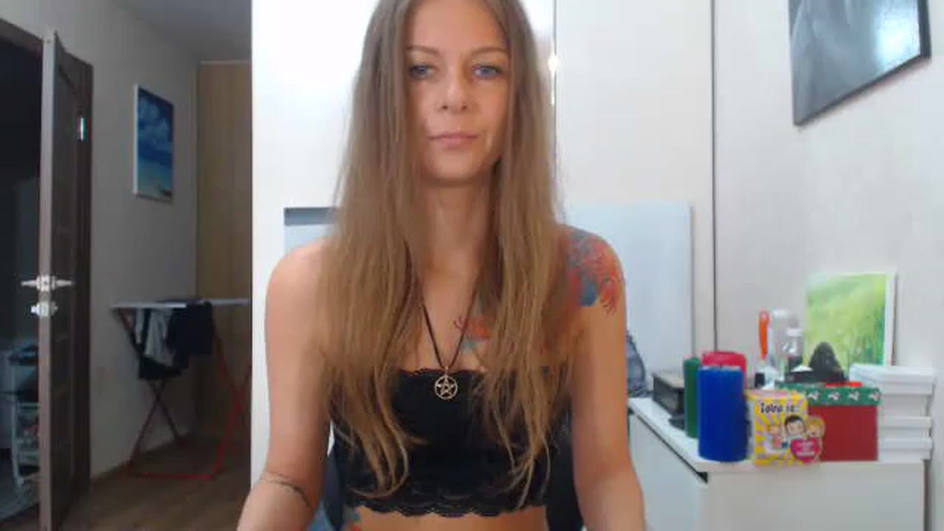 Gallery image thumbnail from Magic__girl's myfreecams stream on, 06/21/2023, 07:46 image 10 of 20