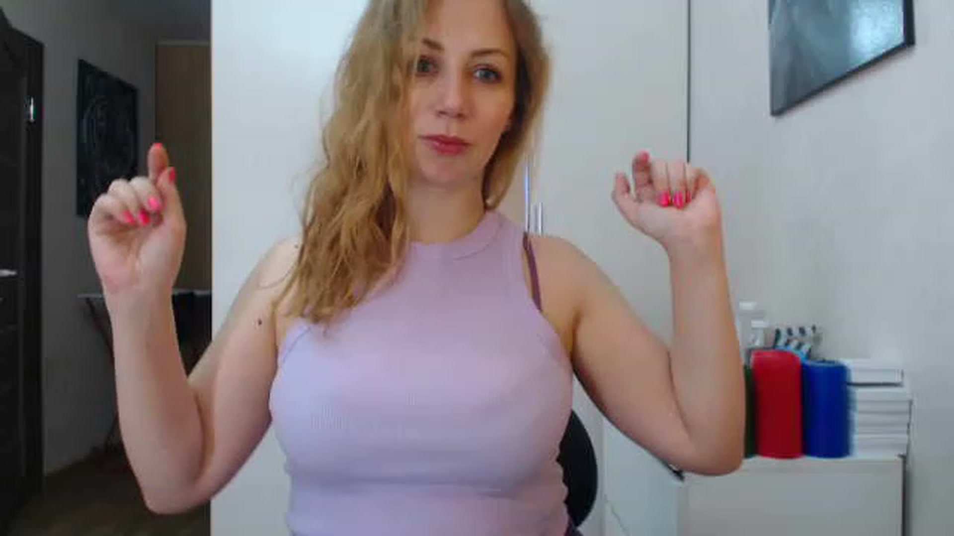 Gallery image thumbnail from Magic__girl's myfreecams stream on, 06/27/2023, 07:39 image 15 of 20