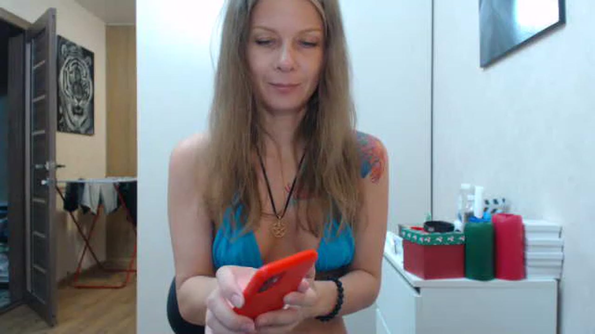 Gallery image thumbnail from Magic__girl's myfreecams stream on, 08/06/2023, 16:47 image 2 of 20