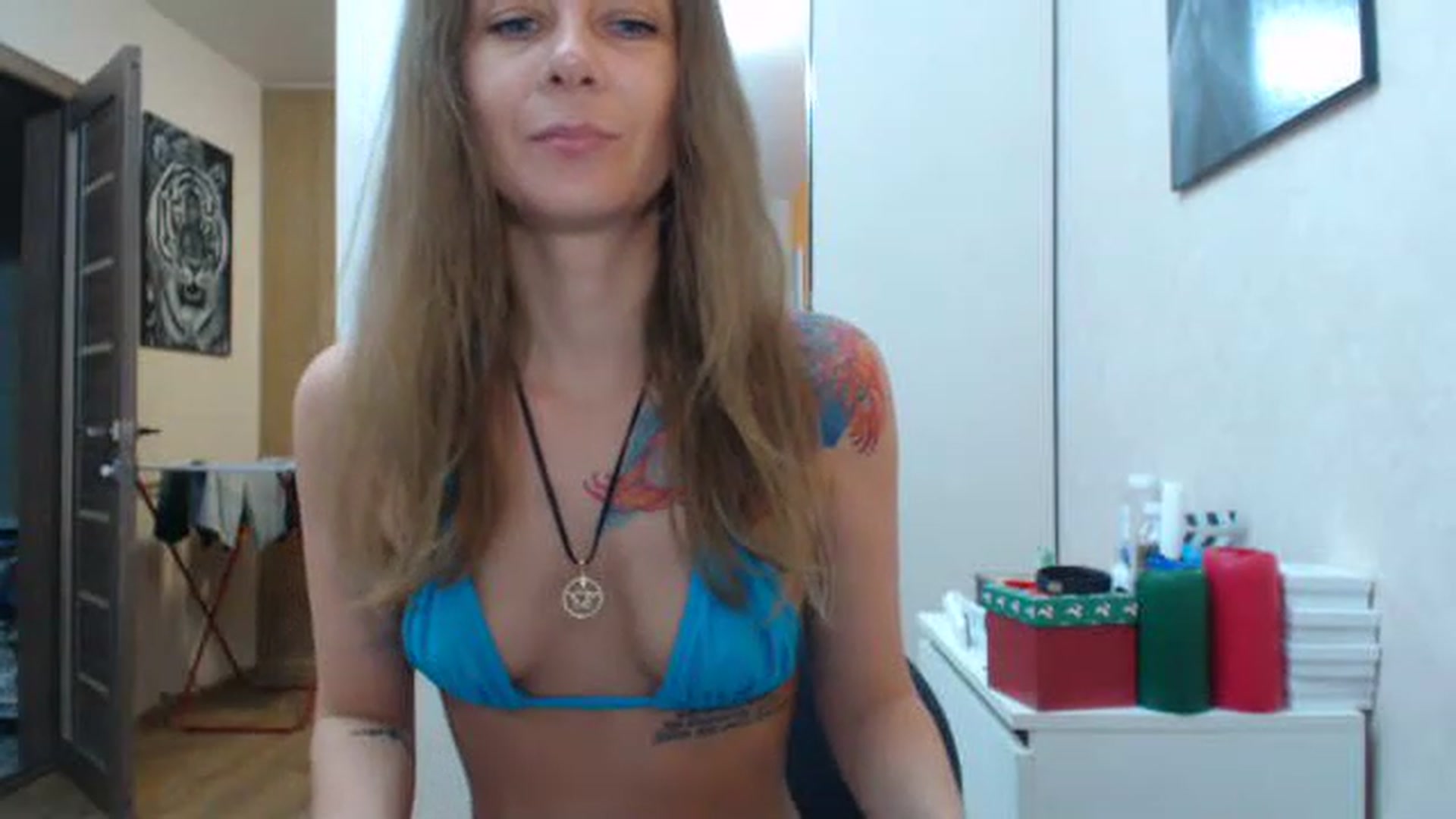 Gallery image thumbnail from Magic__girl's myfreecams stream on, 08/06/2023, 16:47 image 13 of 20