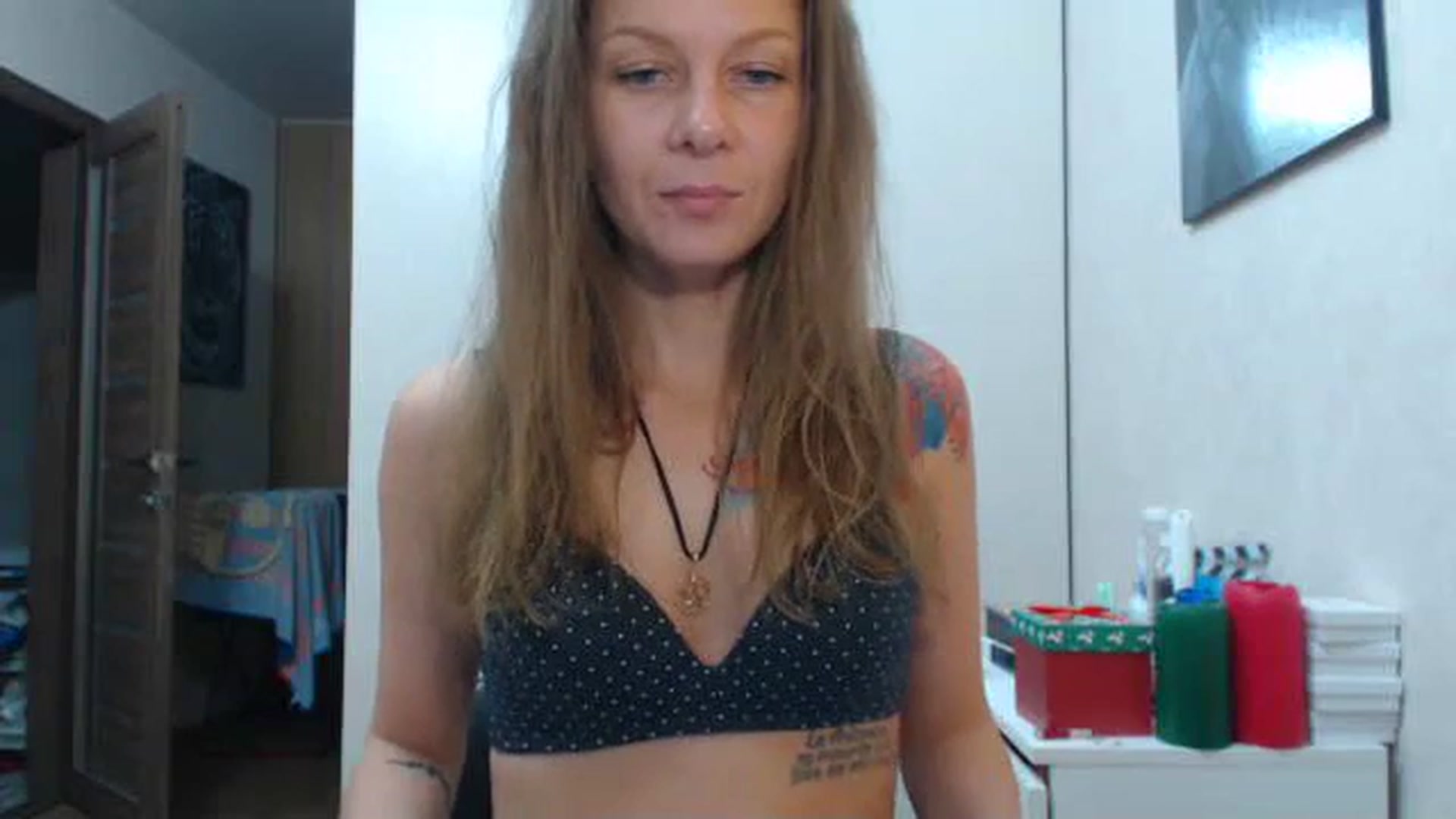 Gallery image thumbnail from Magic__girl's myfreecams stream on, 08/16/2023, 12:07 image 16 of 20