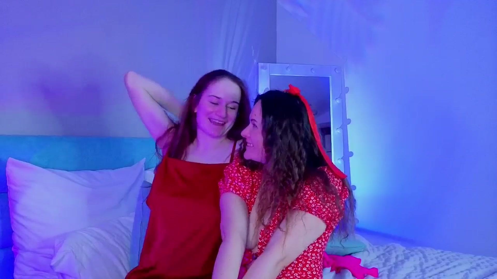 Gallery image thumbnail from Magic_bunnyy's myfreecams stream on, 04/25/2026, 10:27 image 8 of 20