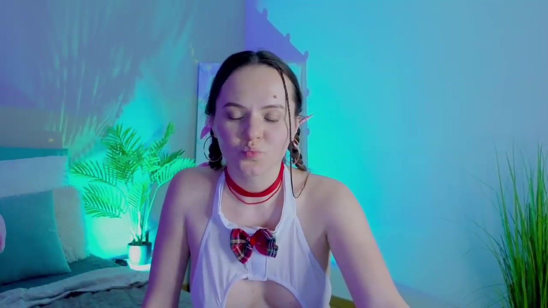 Gallery image thumbnail from Magic_bunnyy's myfreecams stream on, 05/10/2026, 11:30 image 7 of 20
