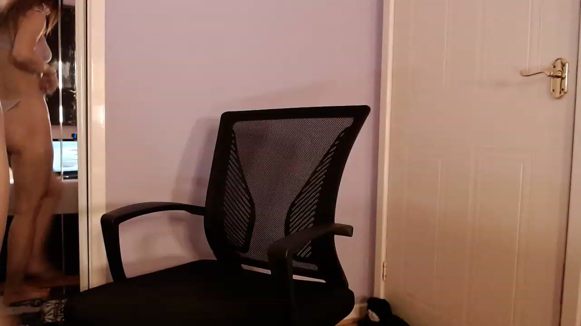 Gallery image thumbnail from Magissa_'s myfreecams stream on, 04/27/2023, 21:39 image 13 of 20