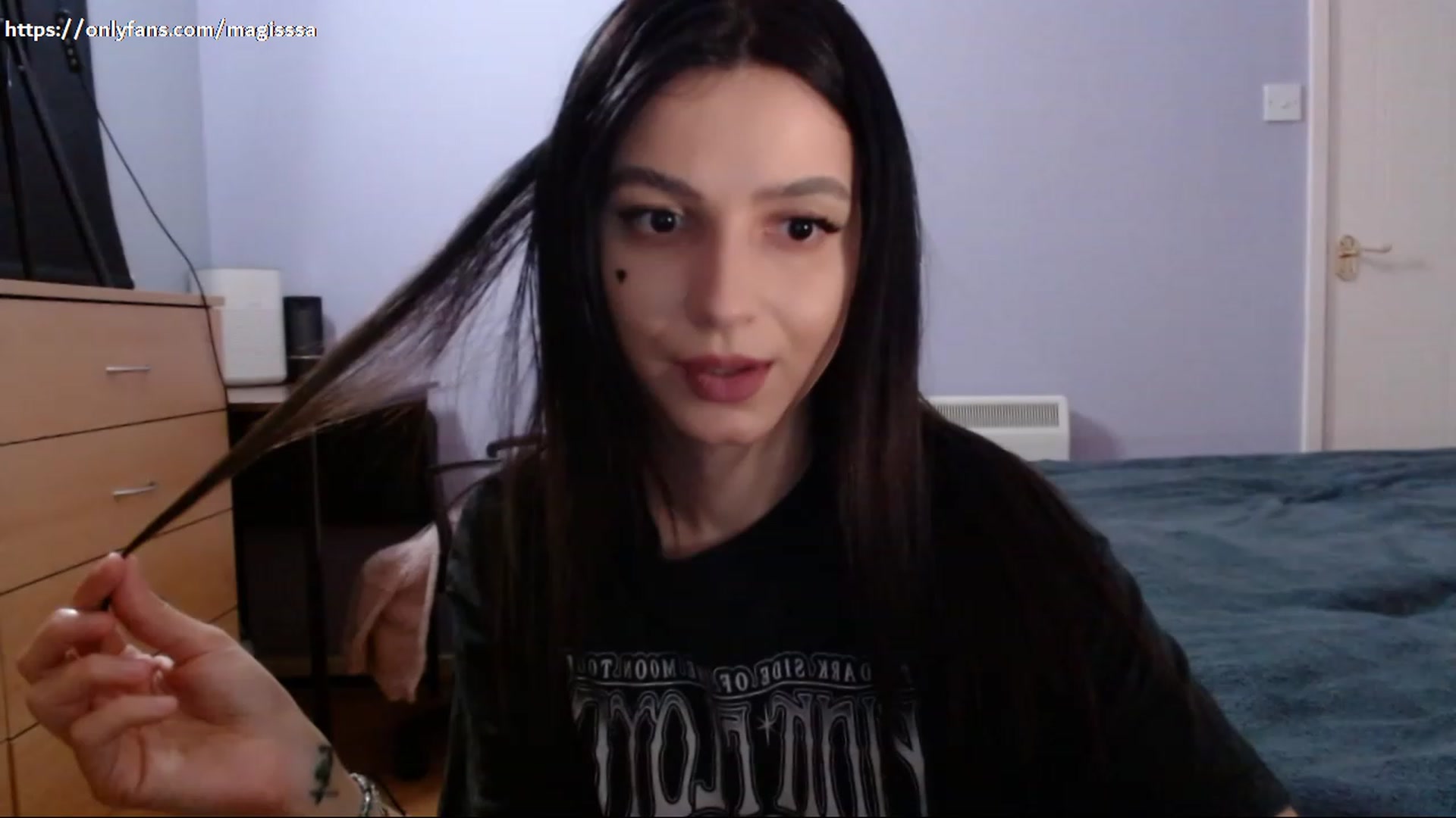Gallery image thumbnail from Magissa_'s myfreecams stream on, 07/19/2023, 24:30 image 13 of 20