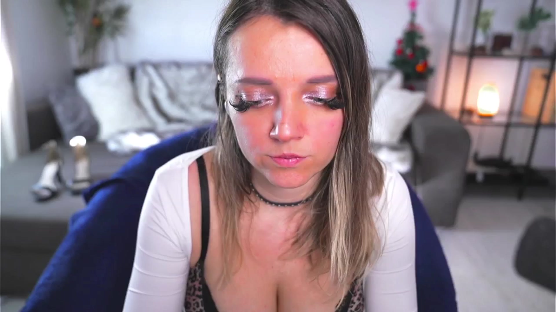 Gallery image thumbnail from MagneticAmy's myfreecams stream on, 12/25/2024, 12:36 image 19 of 20