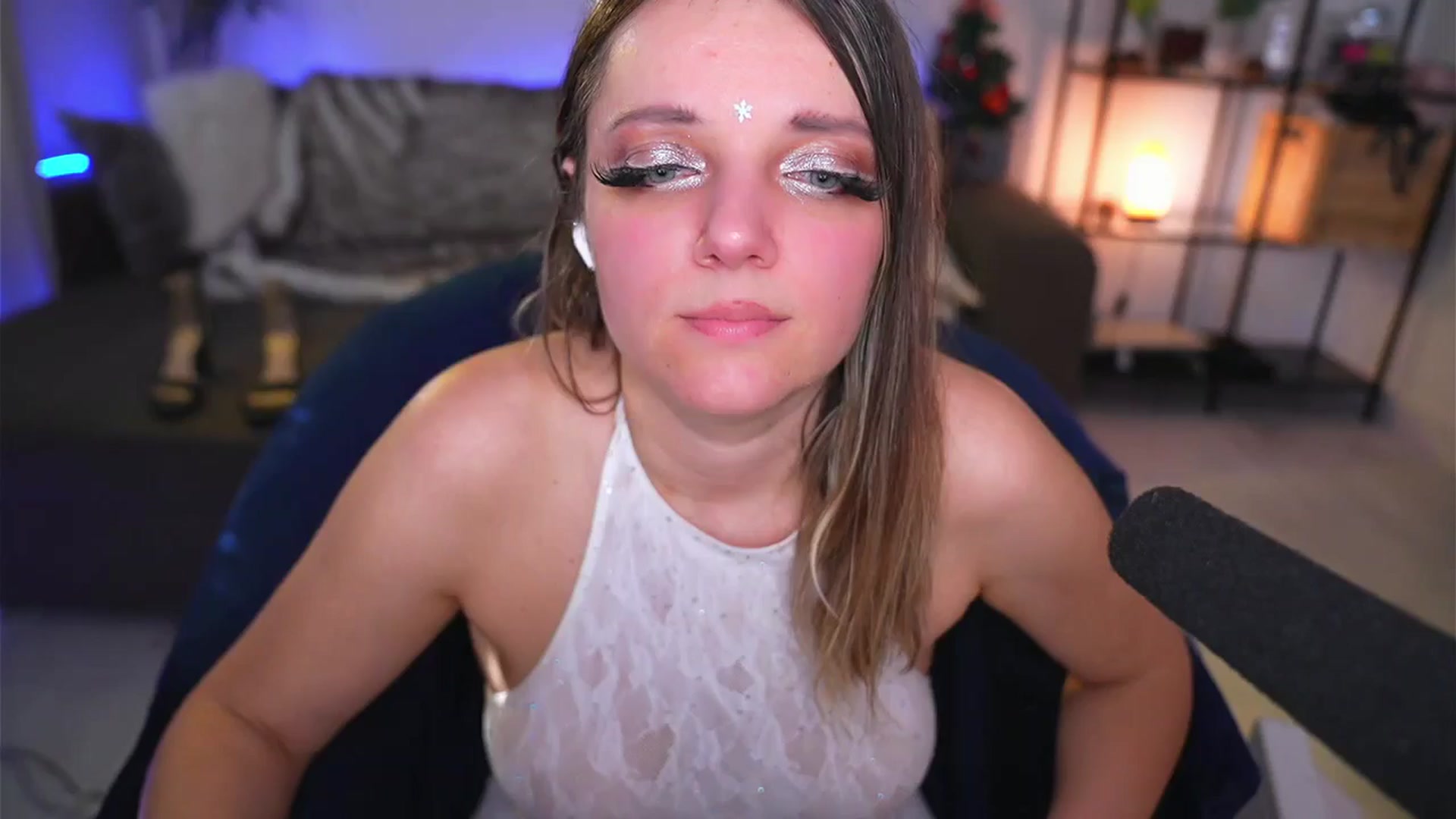 Gallery image thumbnail from MagneticAmy's myfreecams stream on, 01/01/2025, 15:49 image 20 of 20