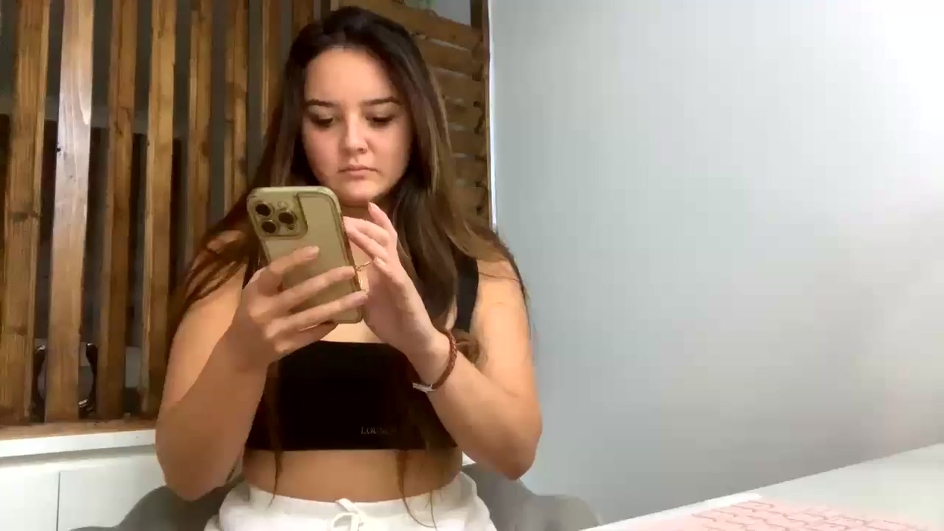 Gallery image thumbnail from Magnolia_xo's myfreecams stream on, 10/16/2024, 13:47 image 9 of 20