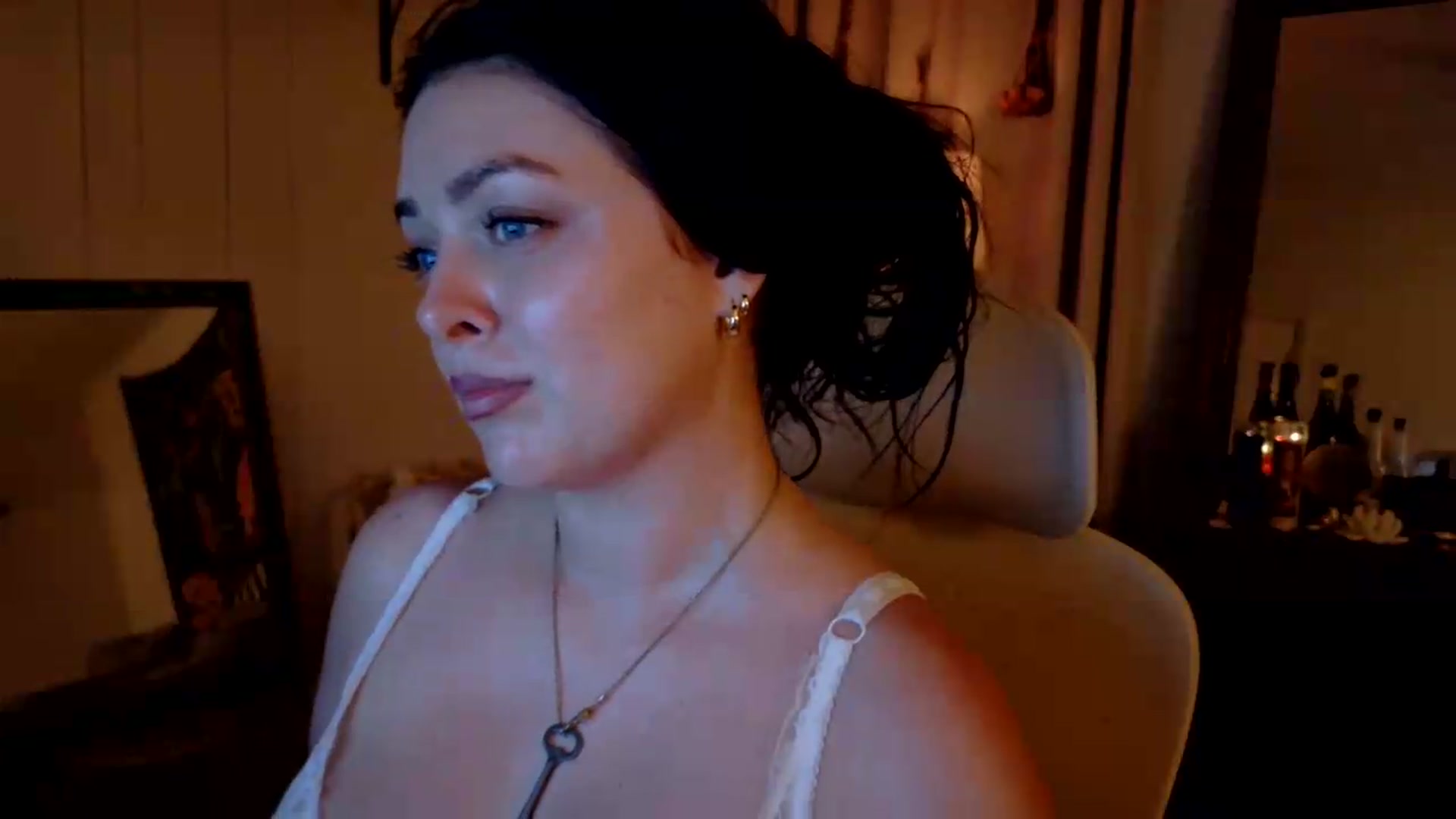 Gallery image thumbnail from Magnoliajane's myfreecams stream on, 08/27/2026, 08:21 image 14 of 20