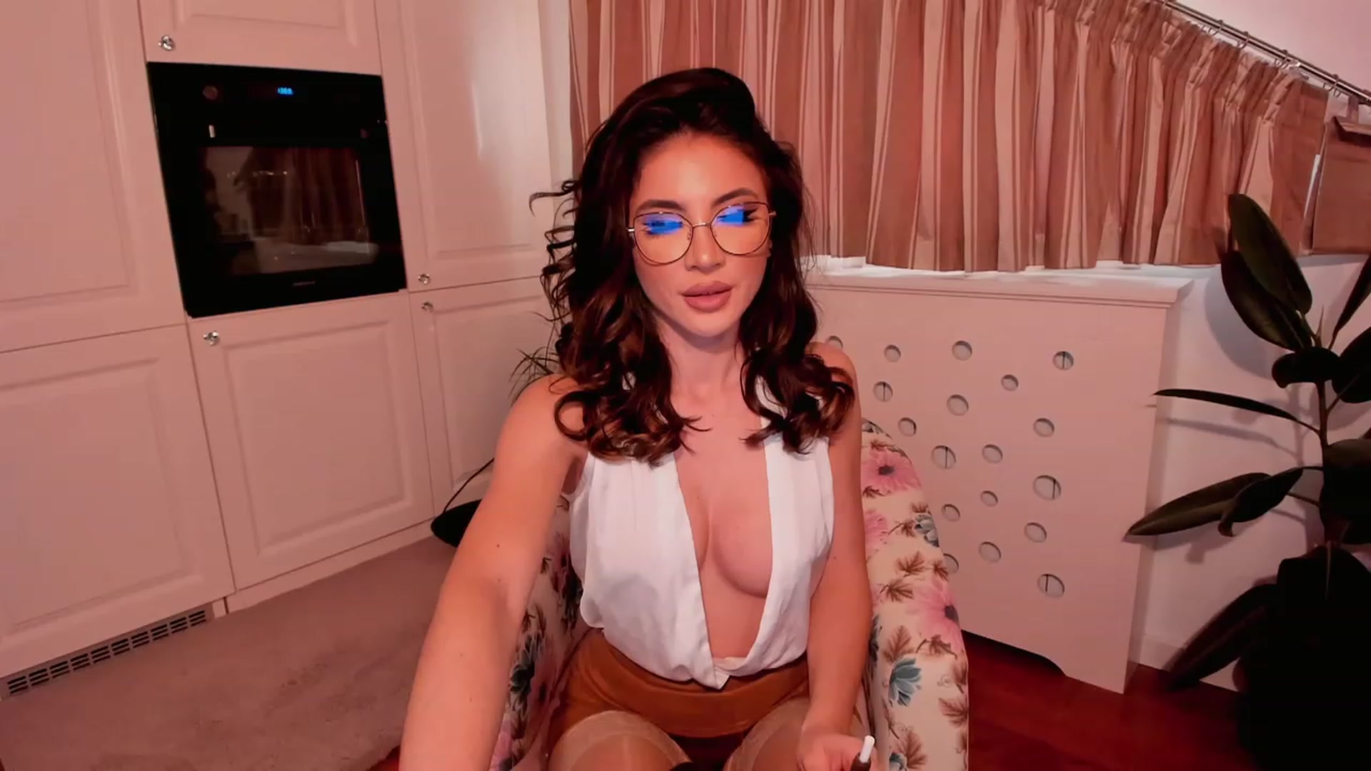 Gallery image thumbnail from MagnumOhPussy's myfreecams stream on, 11/19/2022, 11:13 image 17 of 20