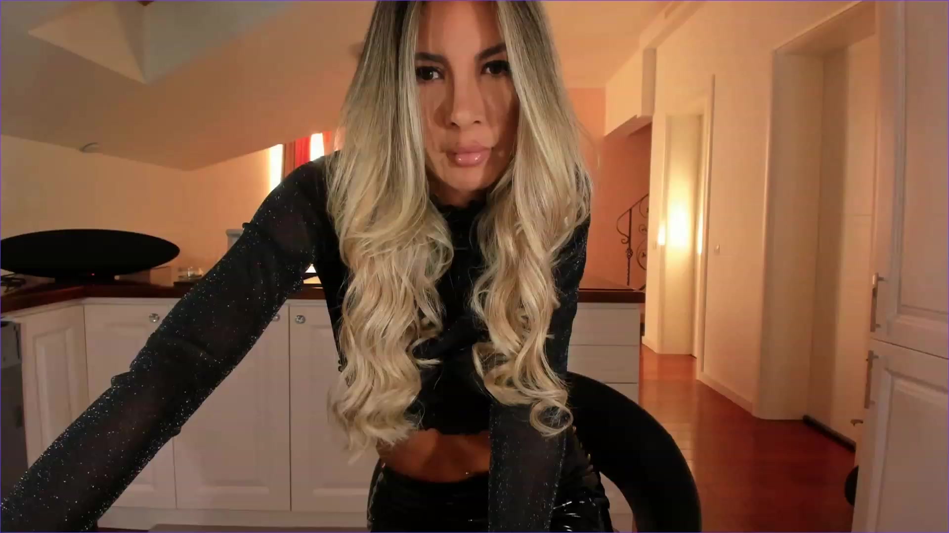 Gallery image thumbnail from MagnumOpus's myfreecams stream on, 09/09/2023, 15:20 image 14 of 20