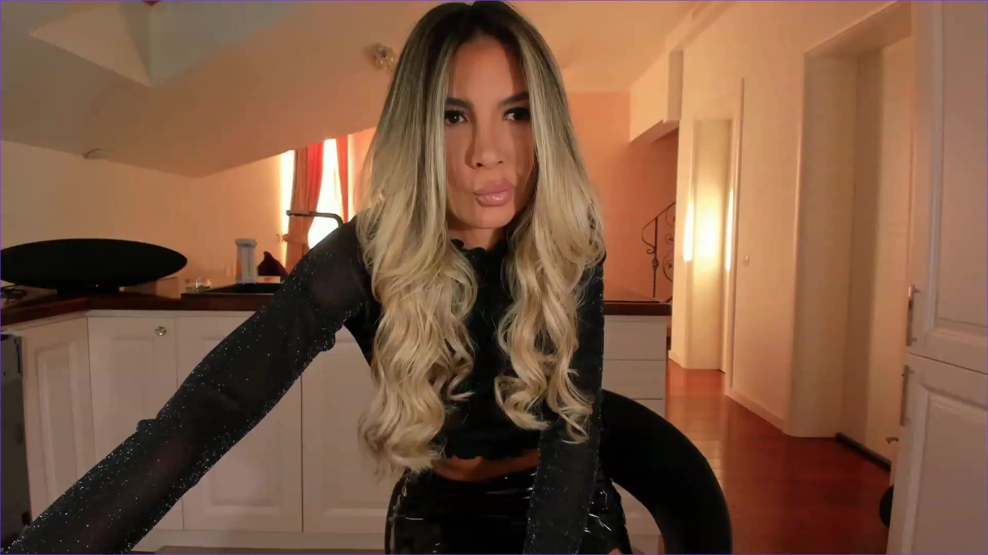 Gallery image thumbnail from MagnumOpus's myfreecams stream on, 09/09/2023, 15:20 image 7 of 20