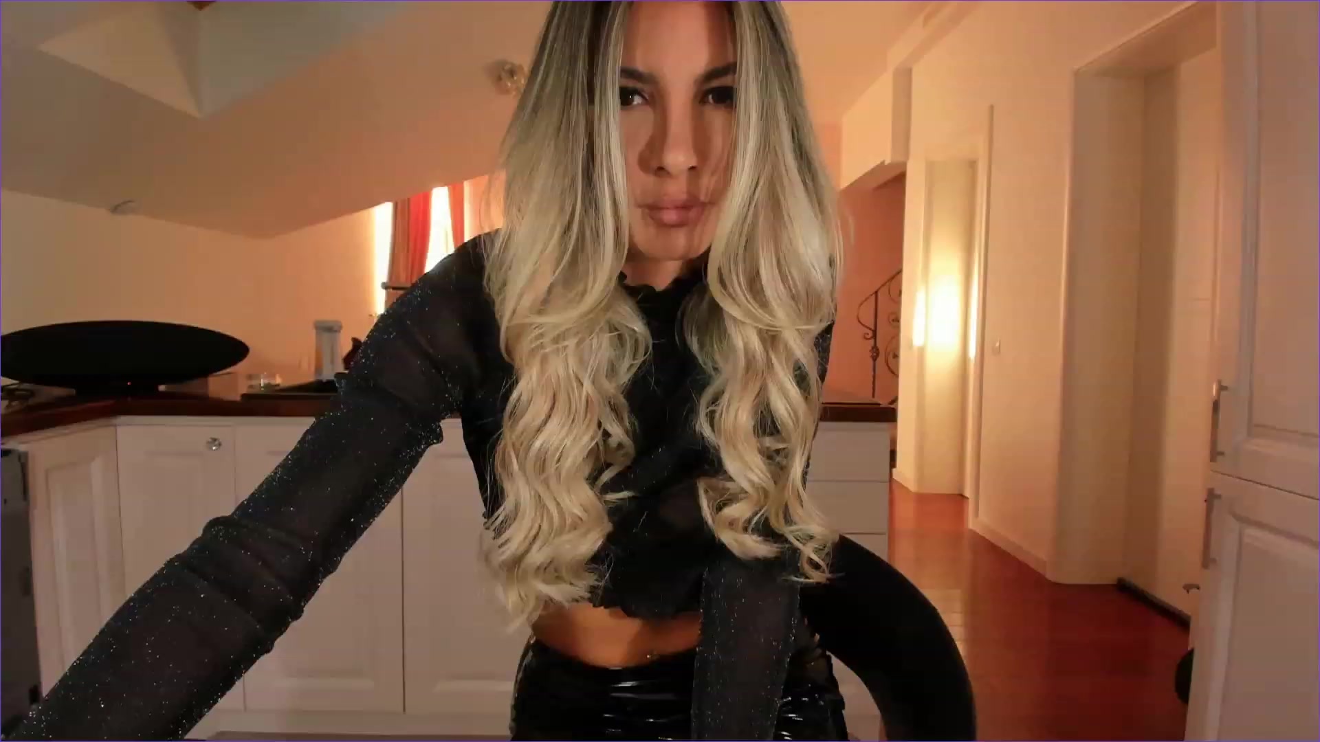 Gallery image thumbnail from MagnumOpus's myfreecams stream on, 09/09/2023, 15:20 image 10 of 20