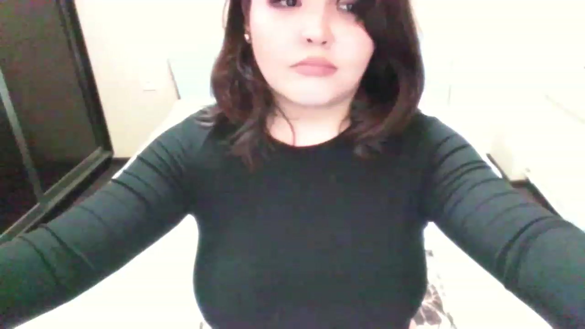 Gallery image thumbnail from MaiChubbyFace's myfreecams stream on, 11/19/2022, 18:40 image 20 of 20
