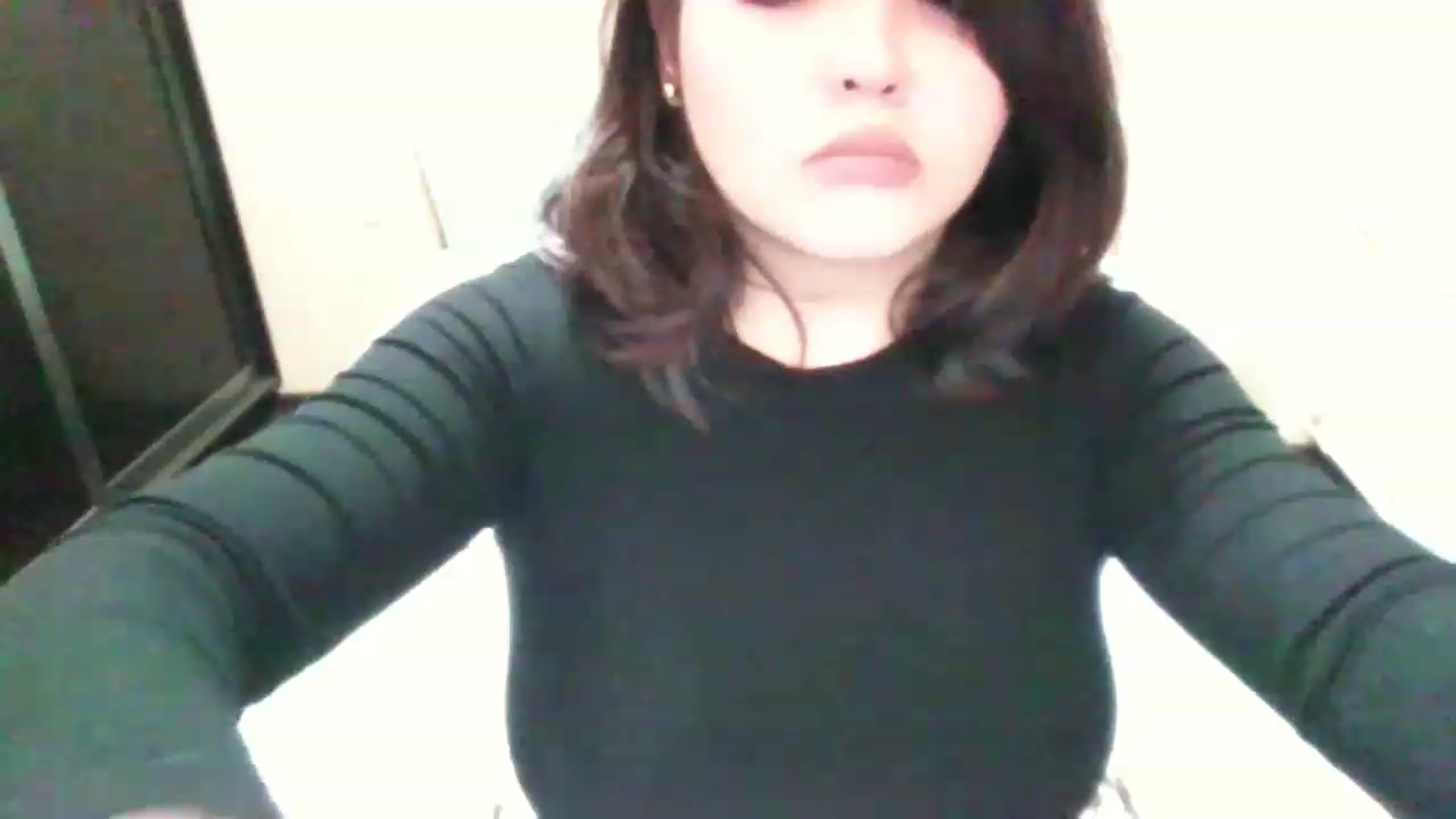 Gallery image thumbnail from MaiChubbyFace's myfreecams stream on, 11/19/2022, 18:40 image 18 of 20