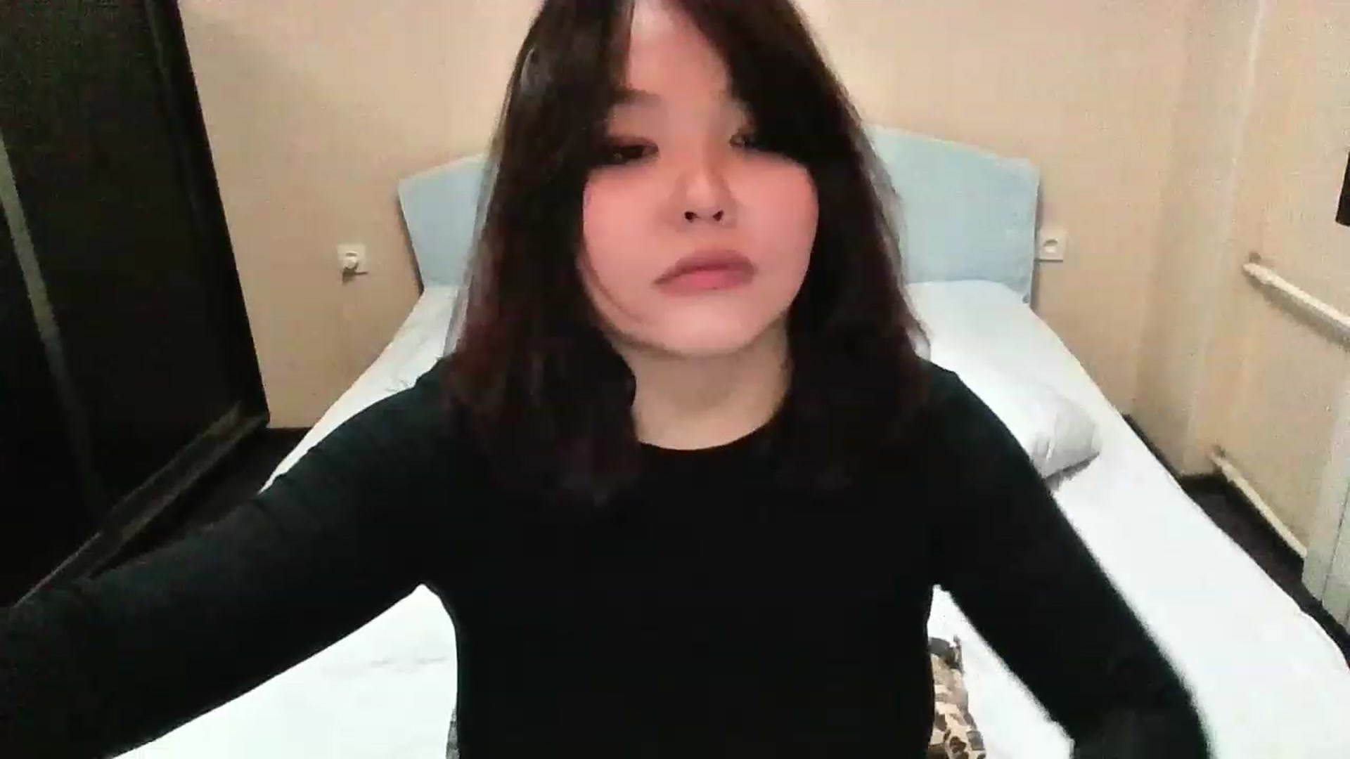 Gallery image thumbnail from MaiChubbyFace's myfreecams stream on, 11/20/2022, 14:39 image 3 of 20