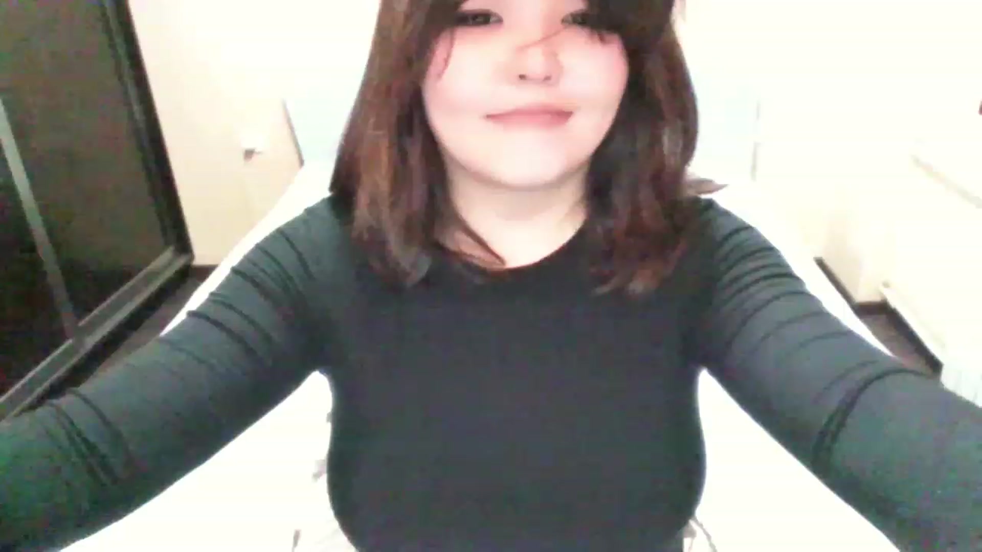 Gallery image thumbnail from MaiChubbyFace's myfreecams stream on, 11/20/2022, 14:39 image 11 of 20