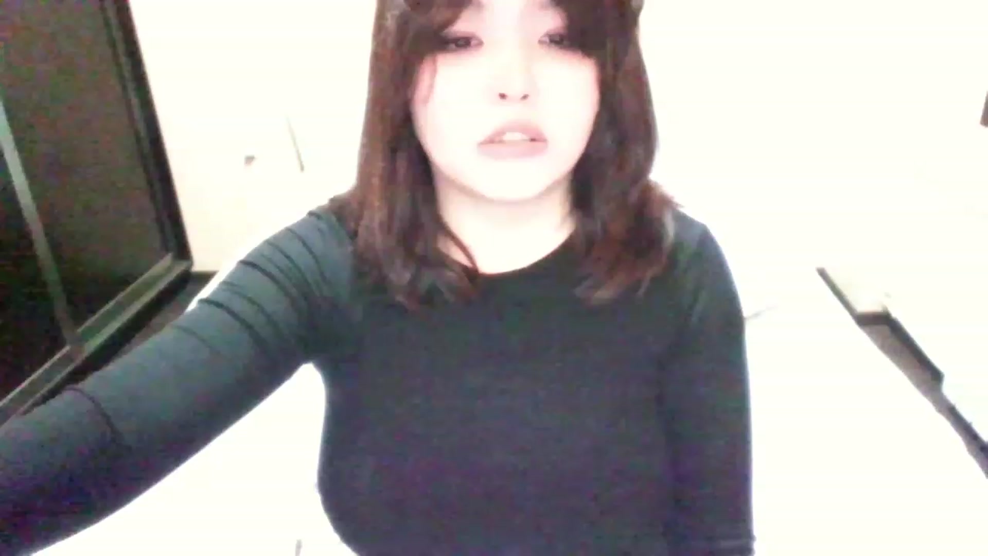 Gallery image thumbnail from MaiChubbyFace's myfreecams stream on, 11/20/2022, 14:39 image 13 of 20