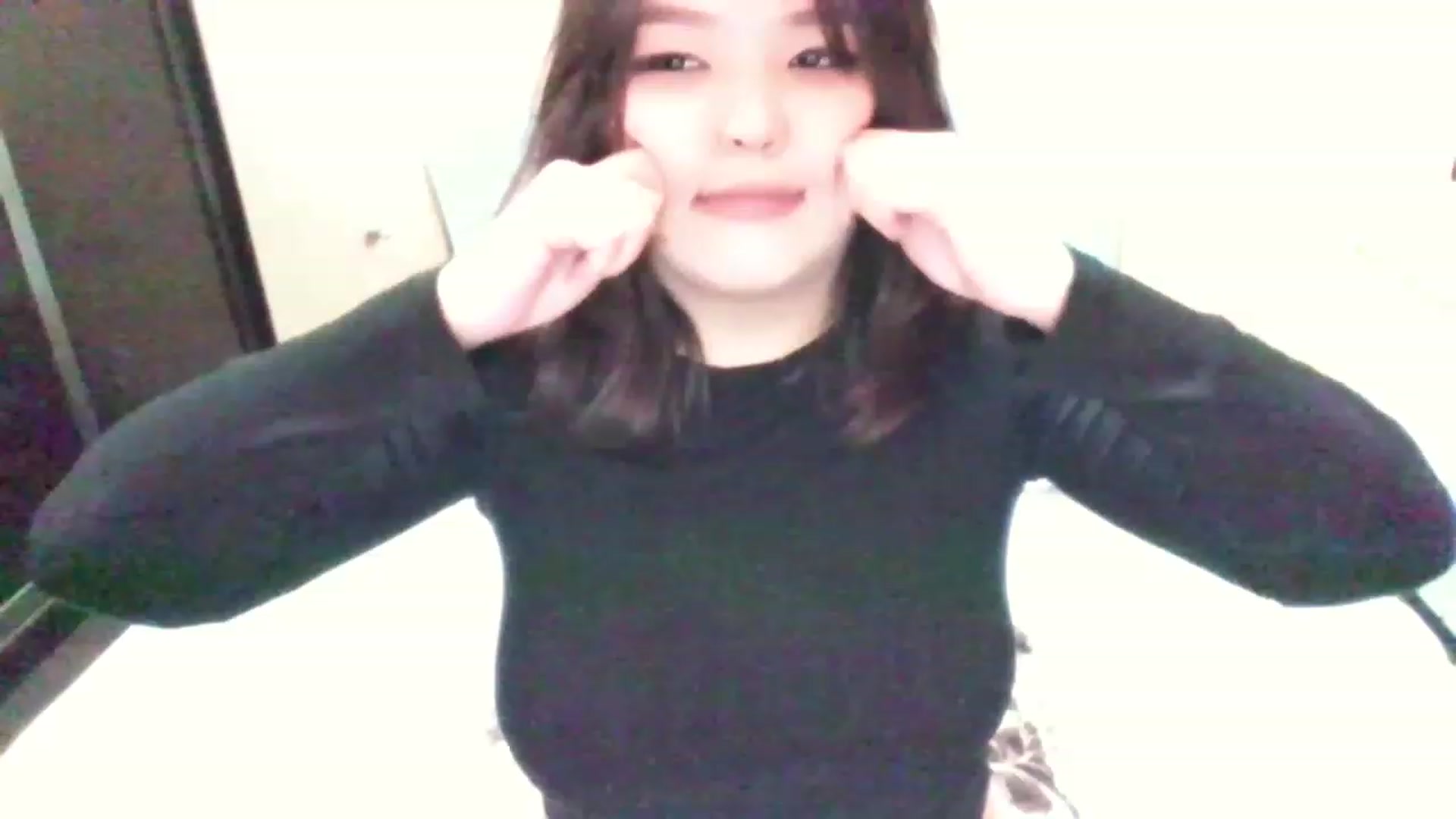 Gallery image thumbnail from MaiChubbyFace's myfreecams stream on, 11/20/2022, 14:39 image 6 of 20