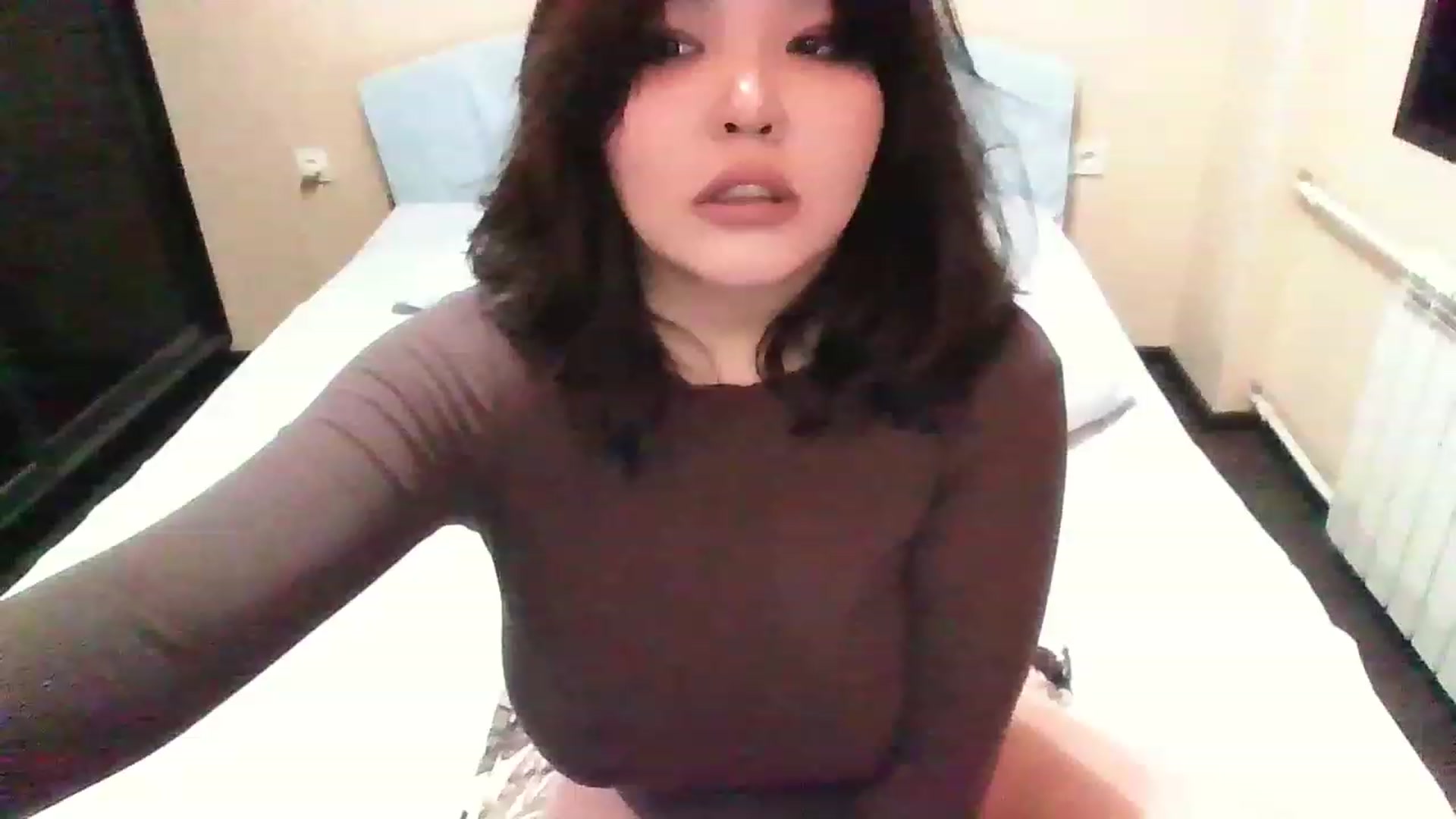 Gallery image thumbnail from MaiChubbyFace's myfreecams stream on, 11/20/2022, 23:58 image 19 of 20