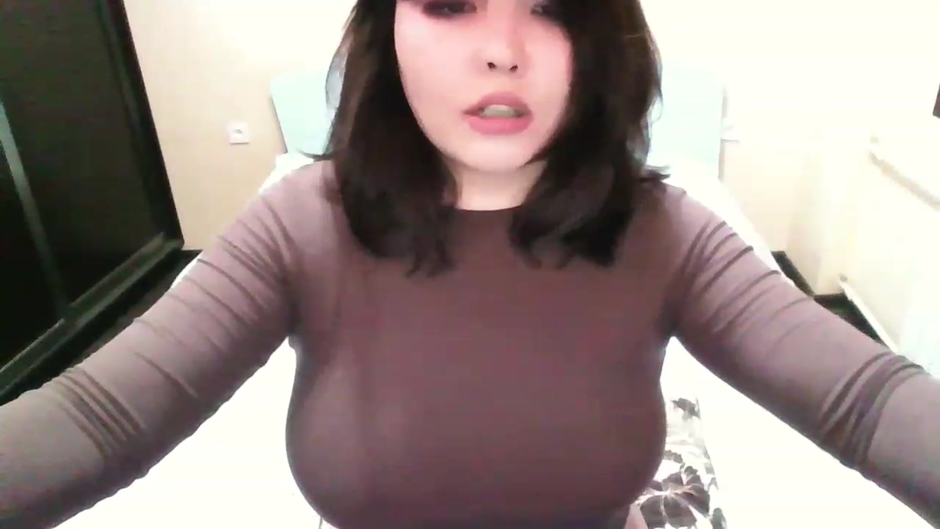 Gallery image thumbnail from MaiChubbyFace's myfreecams stream on, 11/27/2022, 24:09 image 10 of 20