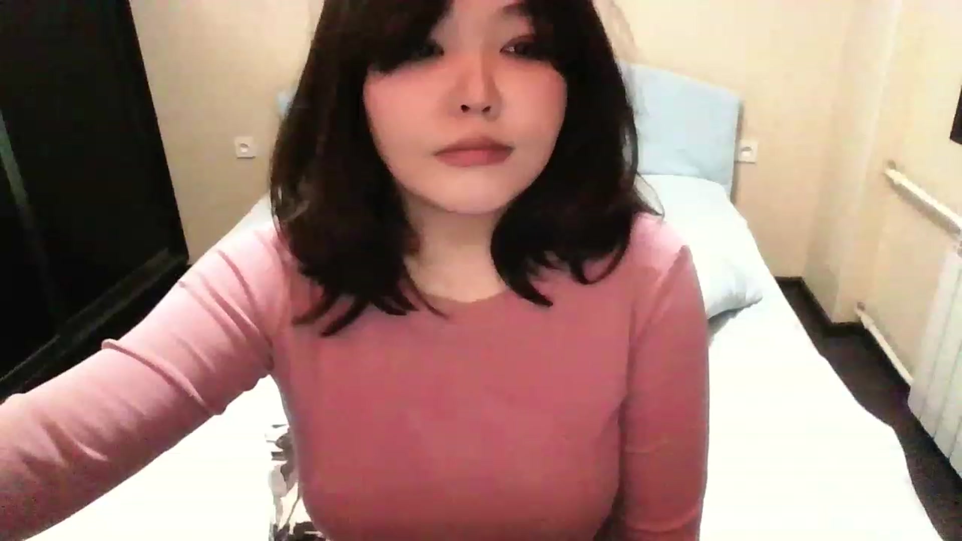 Gallery image thumbnail from MaiChubbyFace's myfreecams stream on, 11/27/2022, 21:42 image 13 of 20