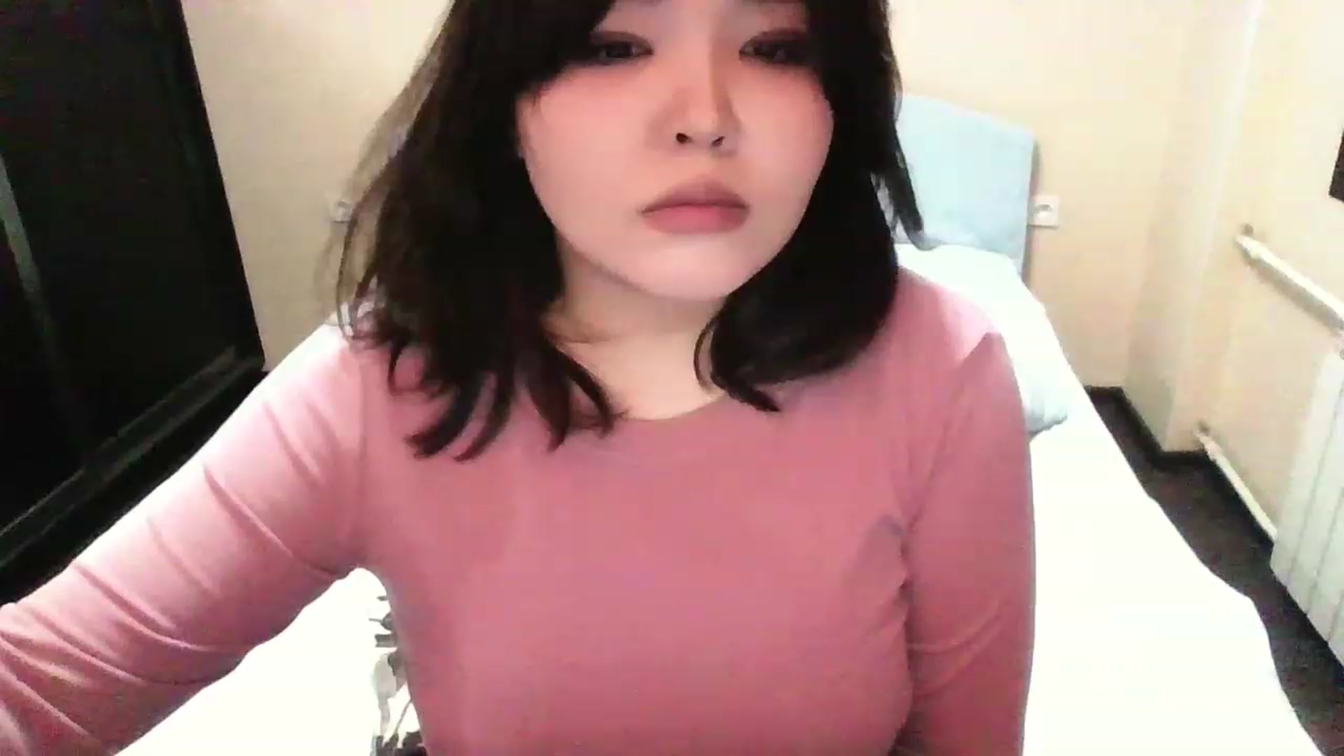 Gallery image thumbnail from MaiChubbyFace's myfreecams stream on, 11/27/2022, 21:42 image 6 of 20