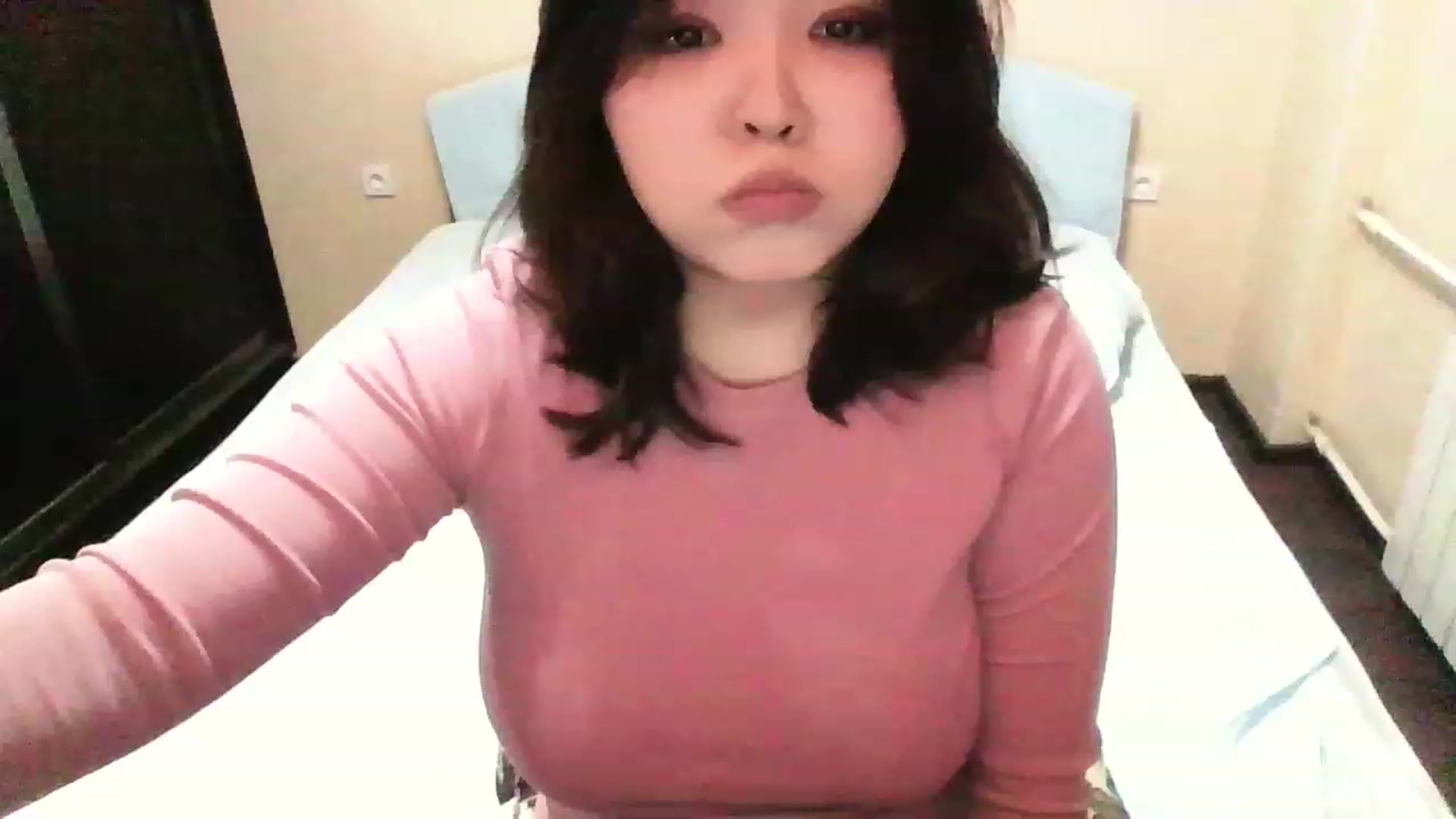 Gallery image thumbnail from MaiChubbyFace's myfreecams stream on, 11/27/2022, 22:14 image 11 of 20
