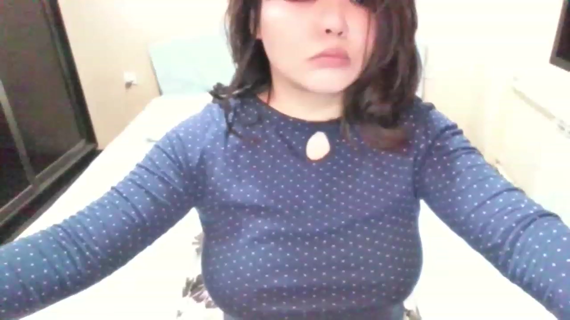 Gallery image thumbnail from MaiChubbyFace's myfreecams stream on, 11/28/2022, 15:21 image 19 of 20