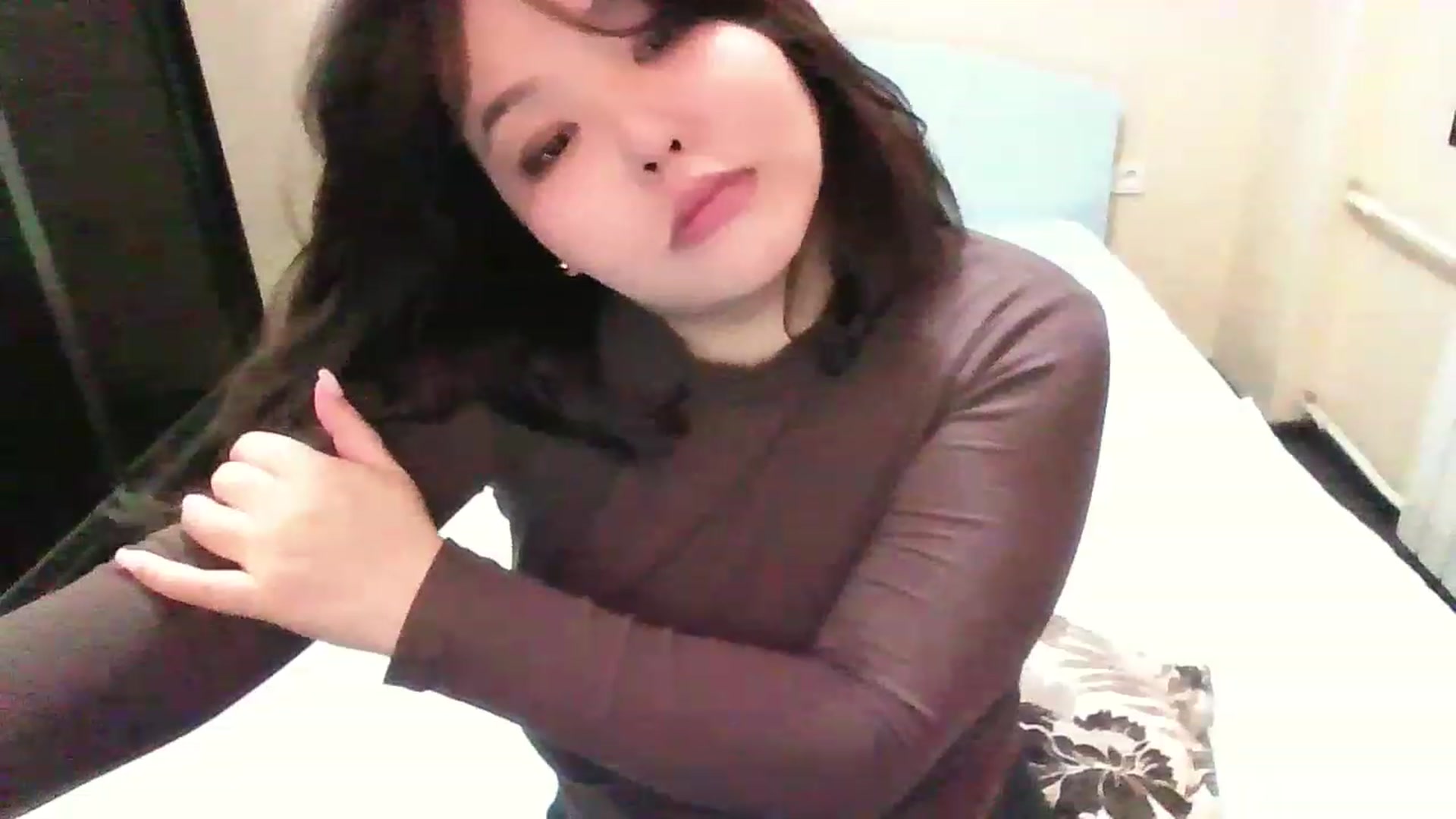 Gallery image thumbnail from MaiChubbyFace's myfreecams stream on, 12/01/2022, 24:59 image 20 of 20
